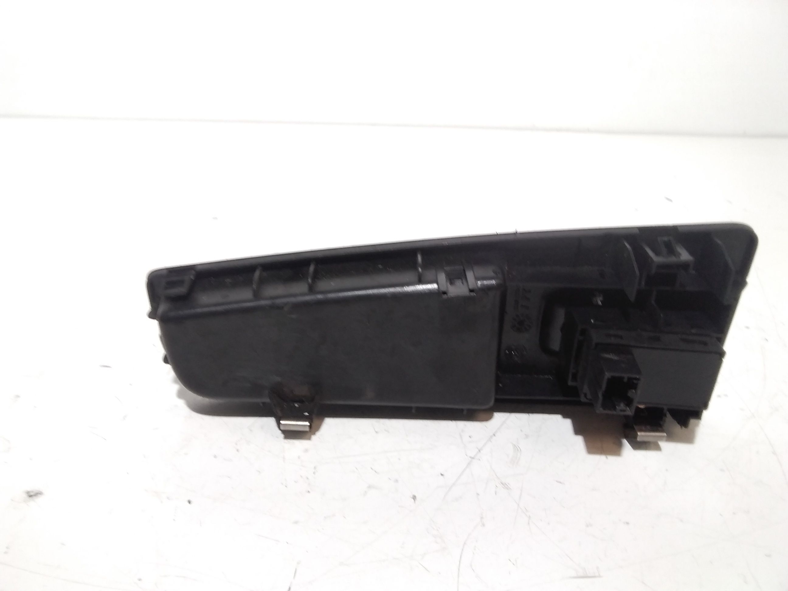 Interruttore Alzacristalli Porta Post. Destro 735474942 Usato