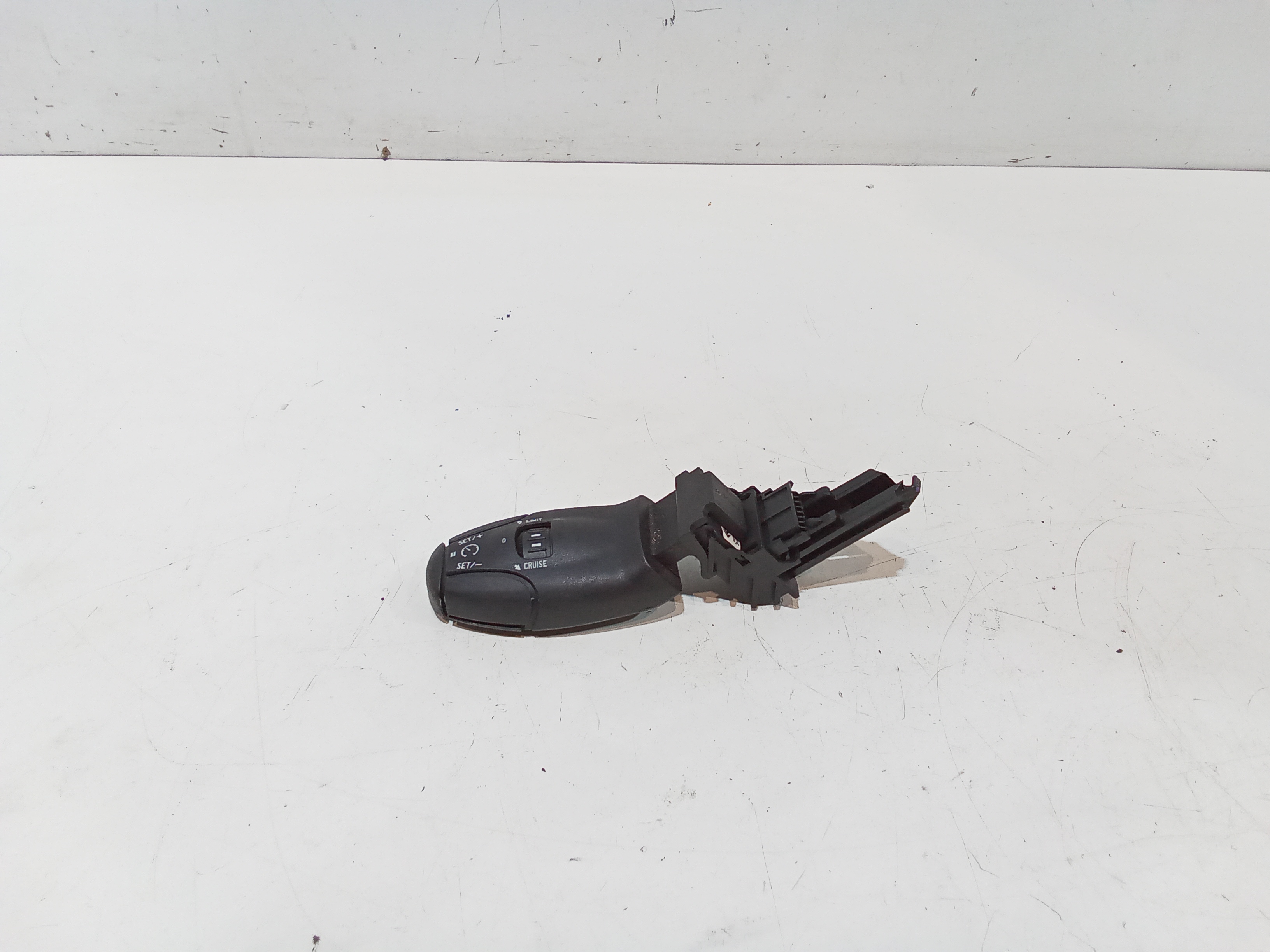 Blocco Comandi Regolatore Velocità 6242Z8 Usato