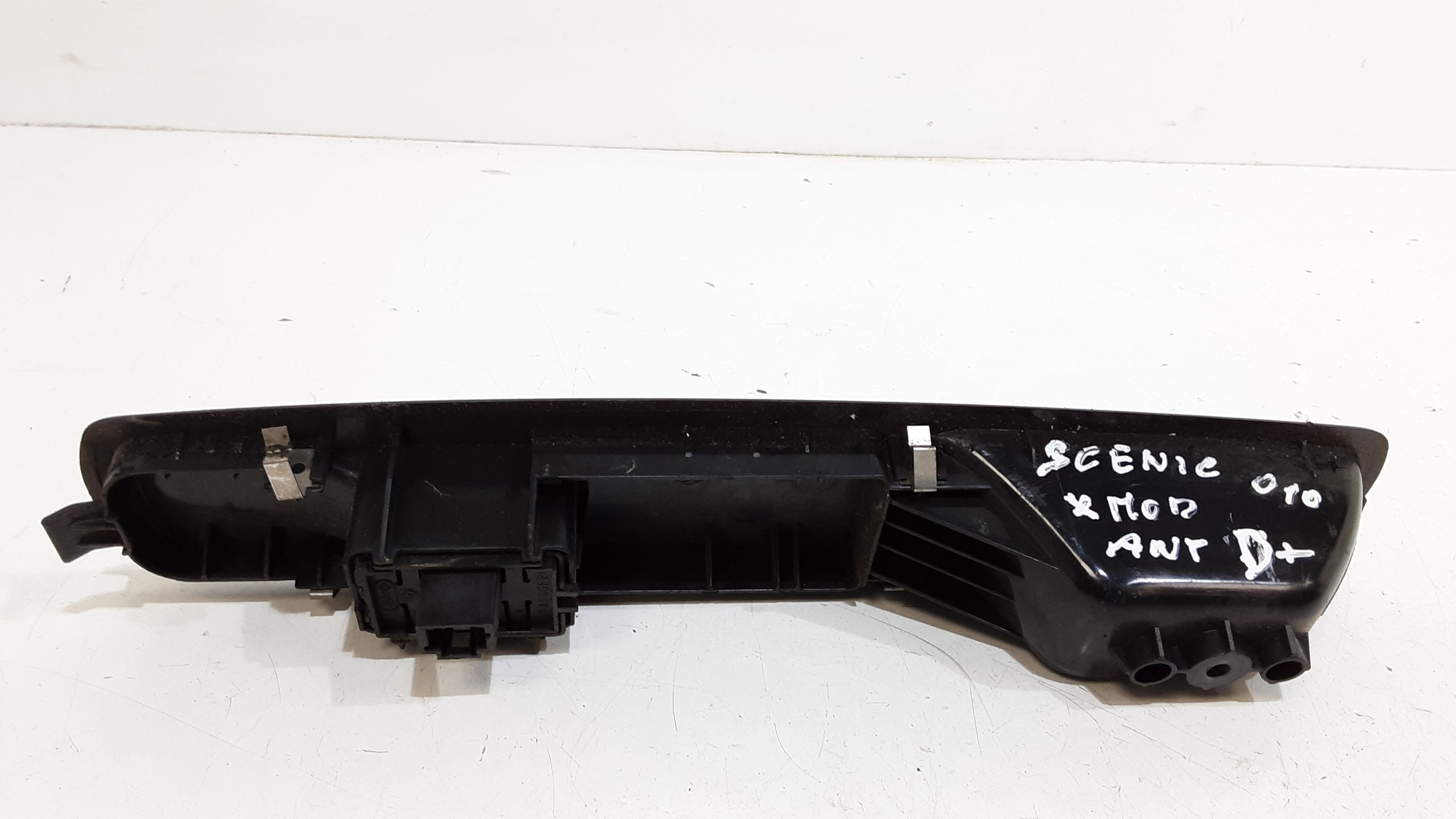 Interruttore Alzacristalli Porta Ant. Destro Usato