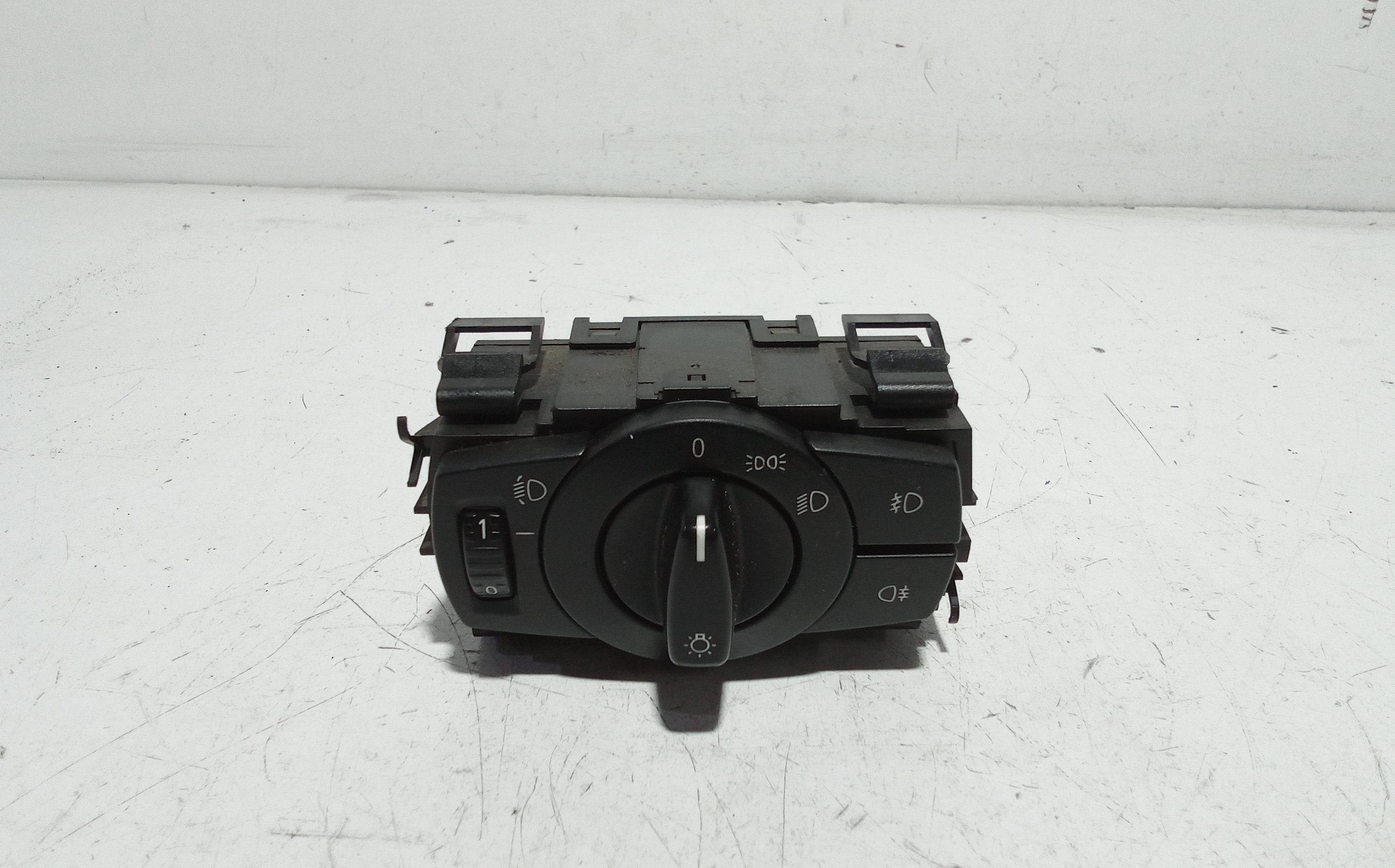 Interruttore Blocco Comando Luci Usato