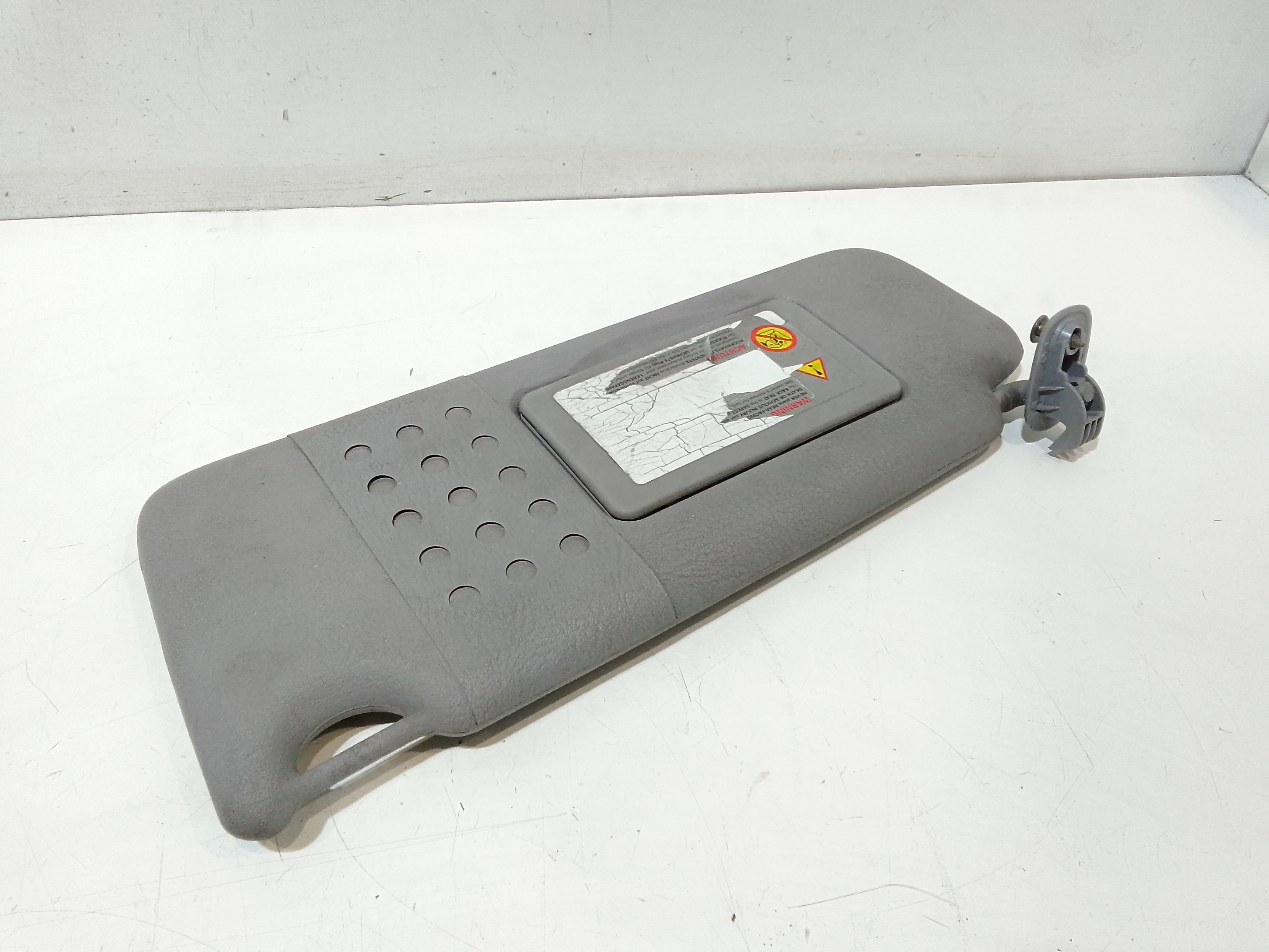 Aletta Parasole Parabrezza Sinistro 8200249085 Usato