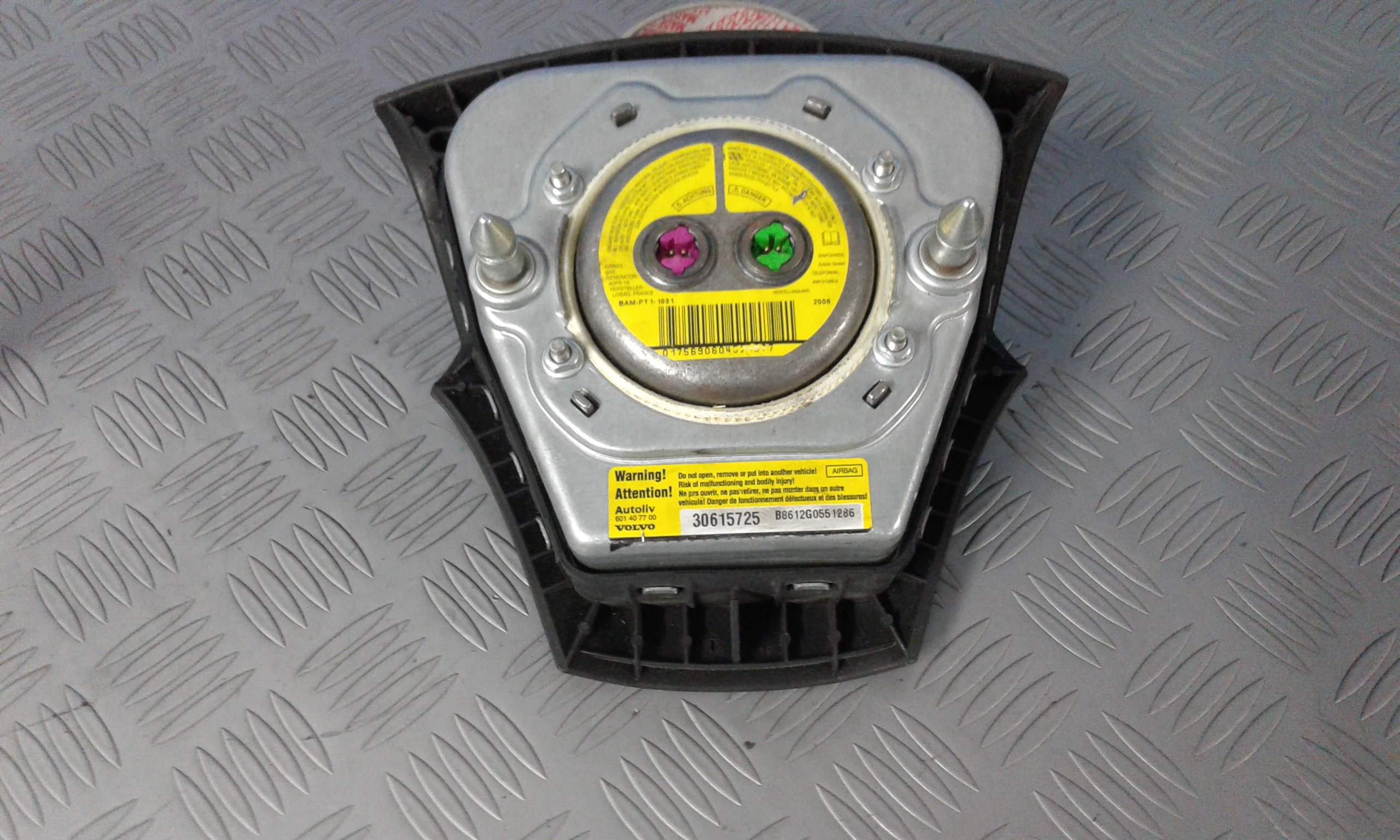 Dispositivo Airbag Lato Guida 30615725 Usato