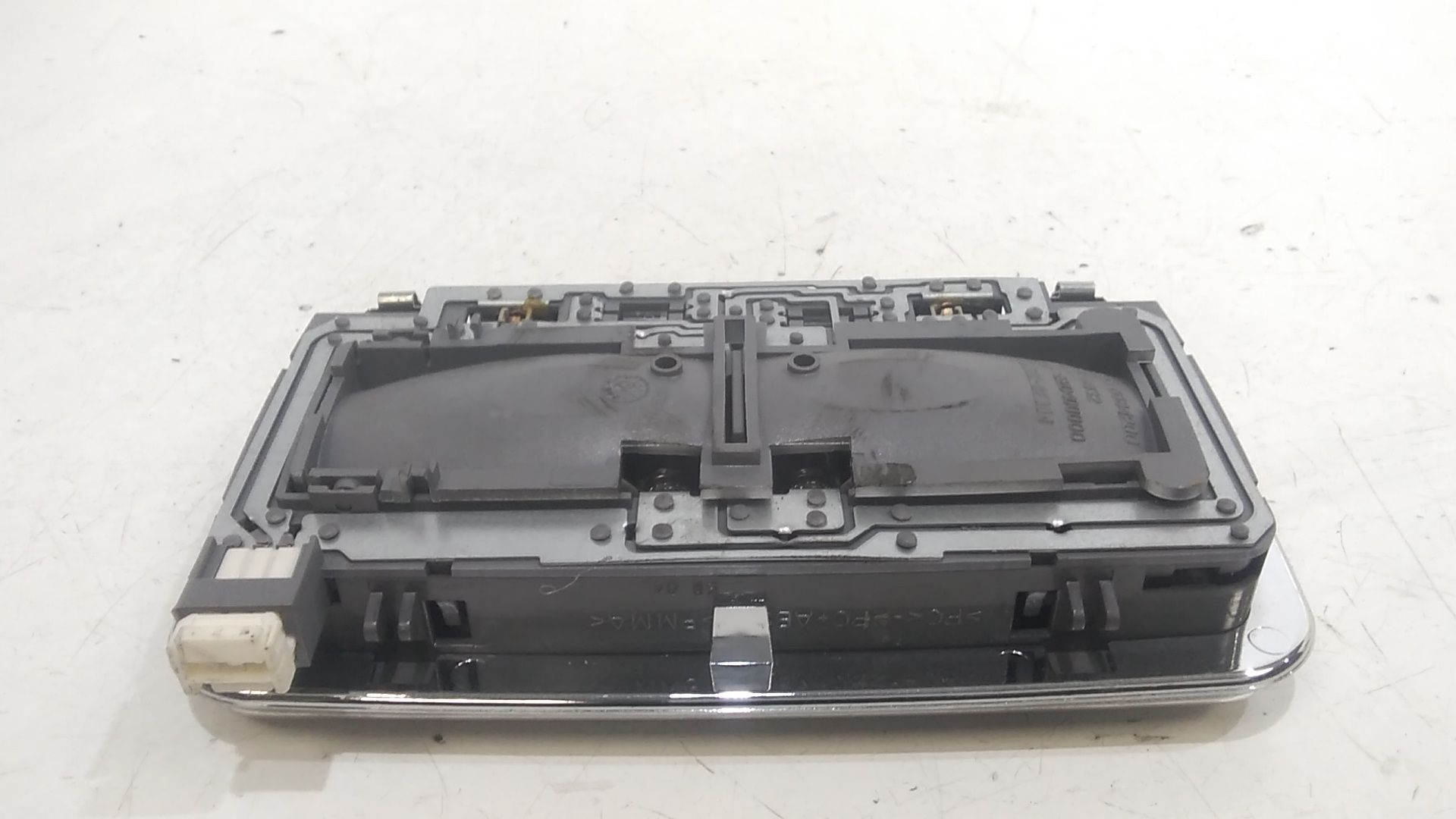 Luce Cortesia Ant. Tetto 735301997 Usato