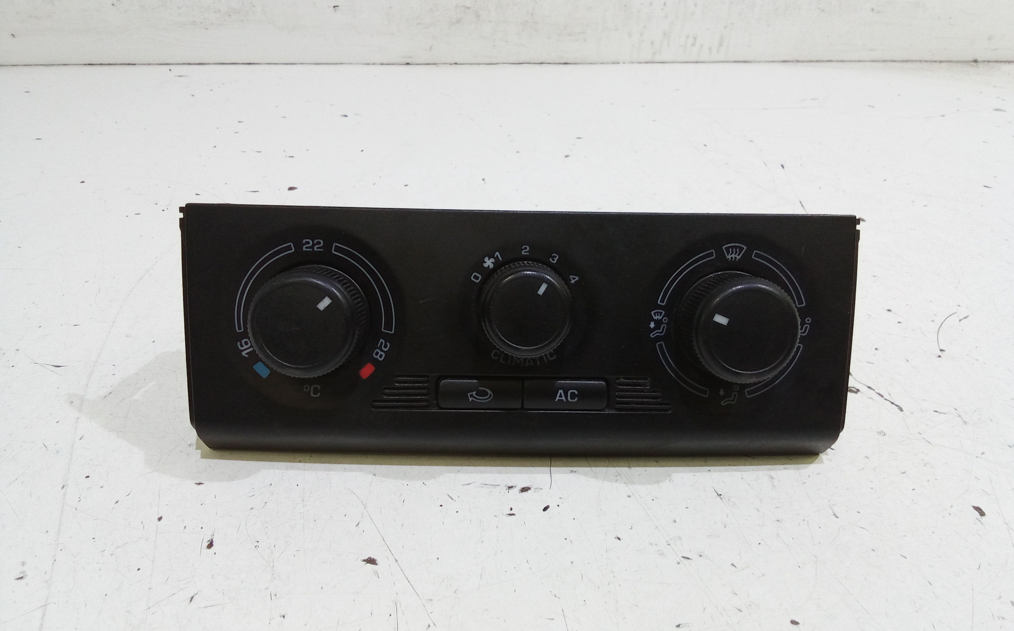 Blocco Comando Climatizzazione 5J08190459B9 Usato