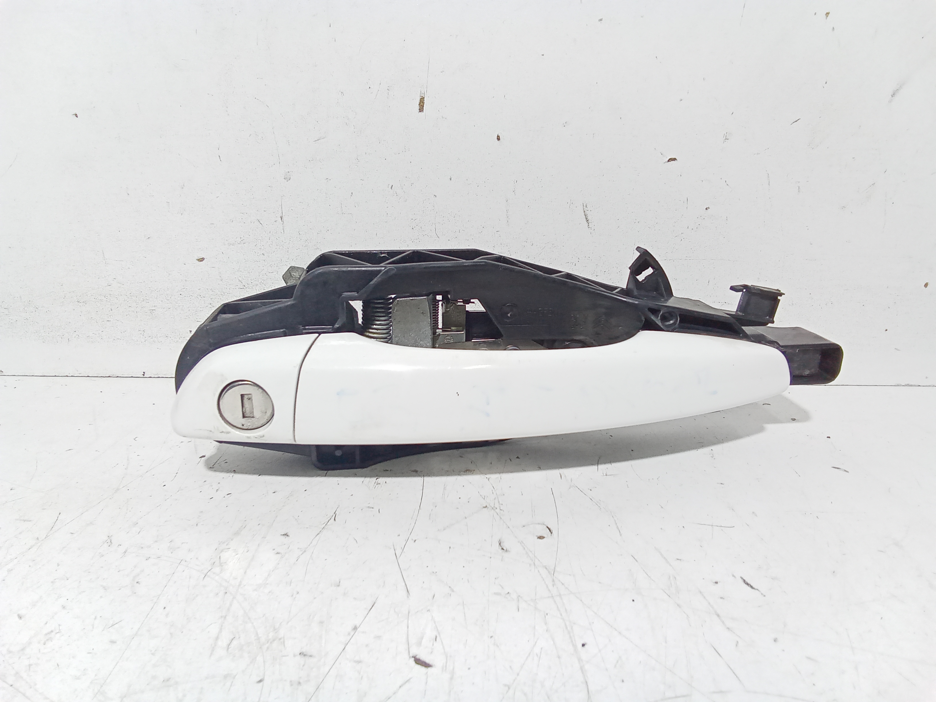 Supporto Maniglia Est. Porta Ant. Destro 9109F5 Usato