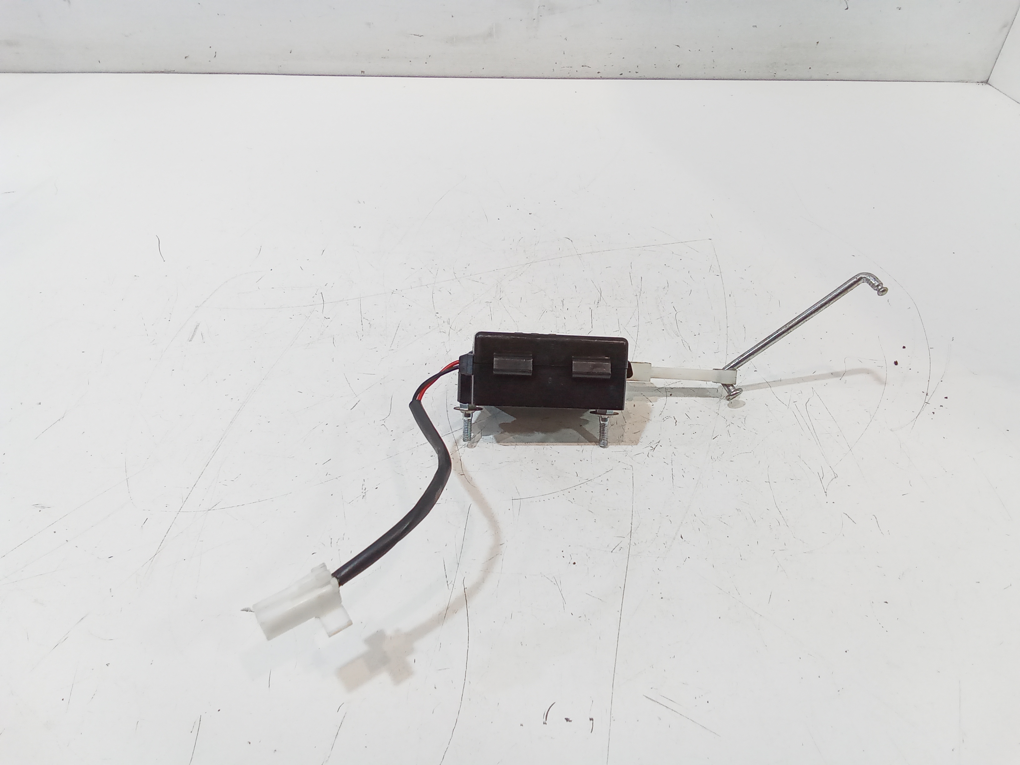 Serratura Cofano Post. Usato