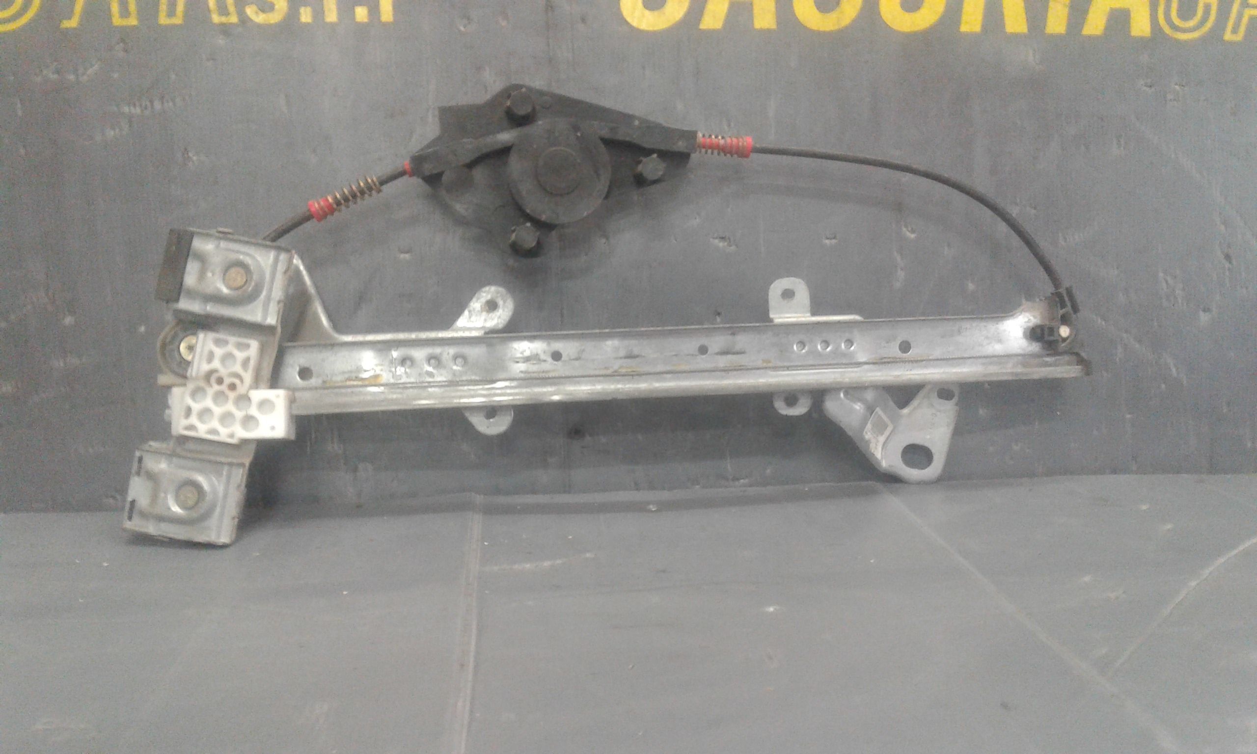 Alzacristallo Porta Ant. Destro 1553147 Usato