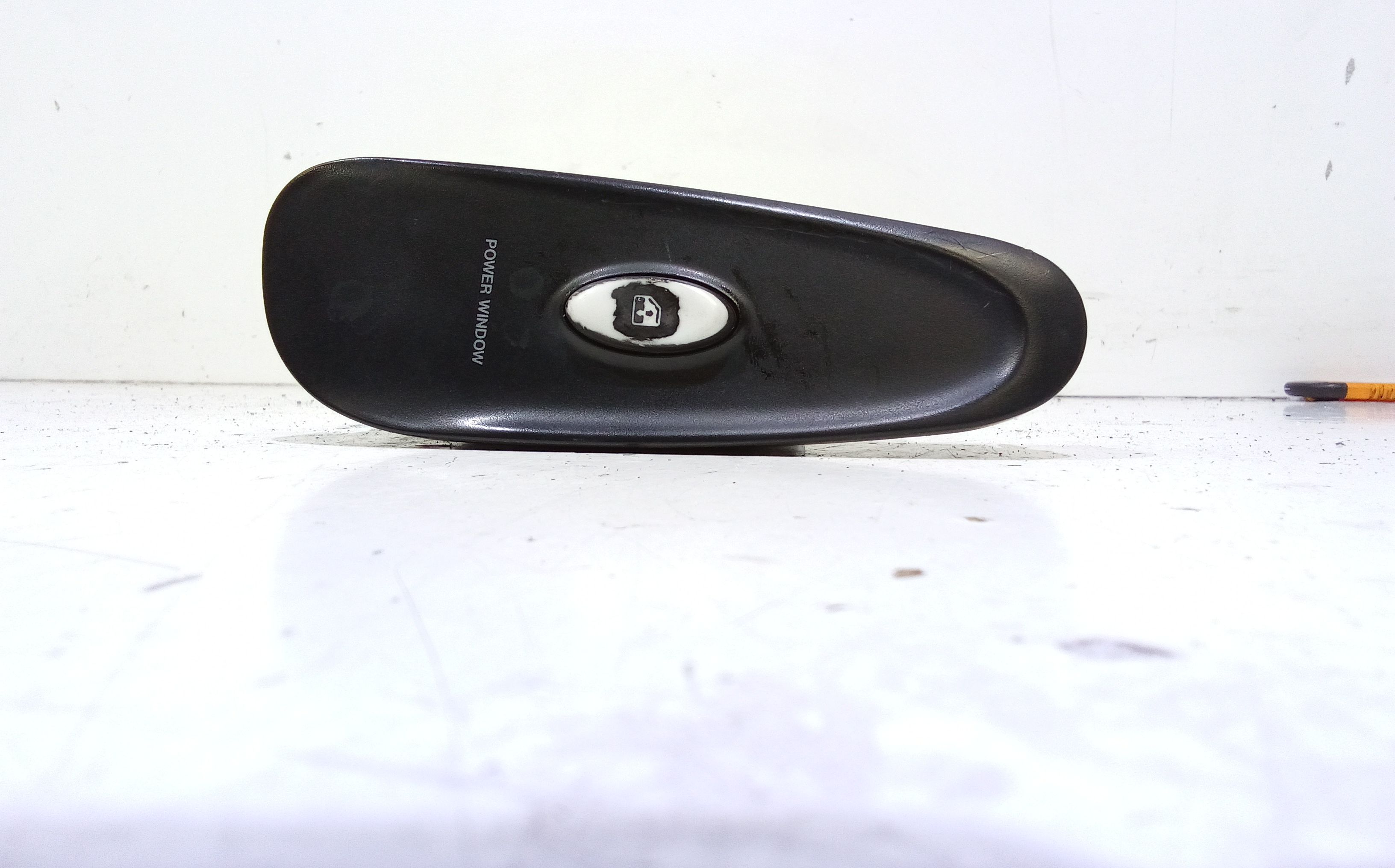 Interruttore Alzacristalli Porta Ant. Destro Usato