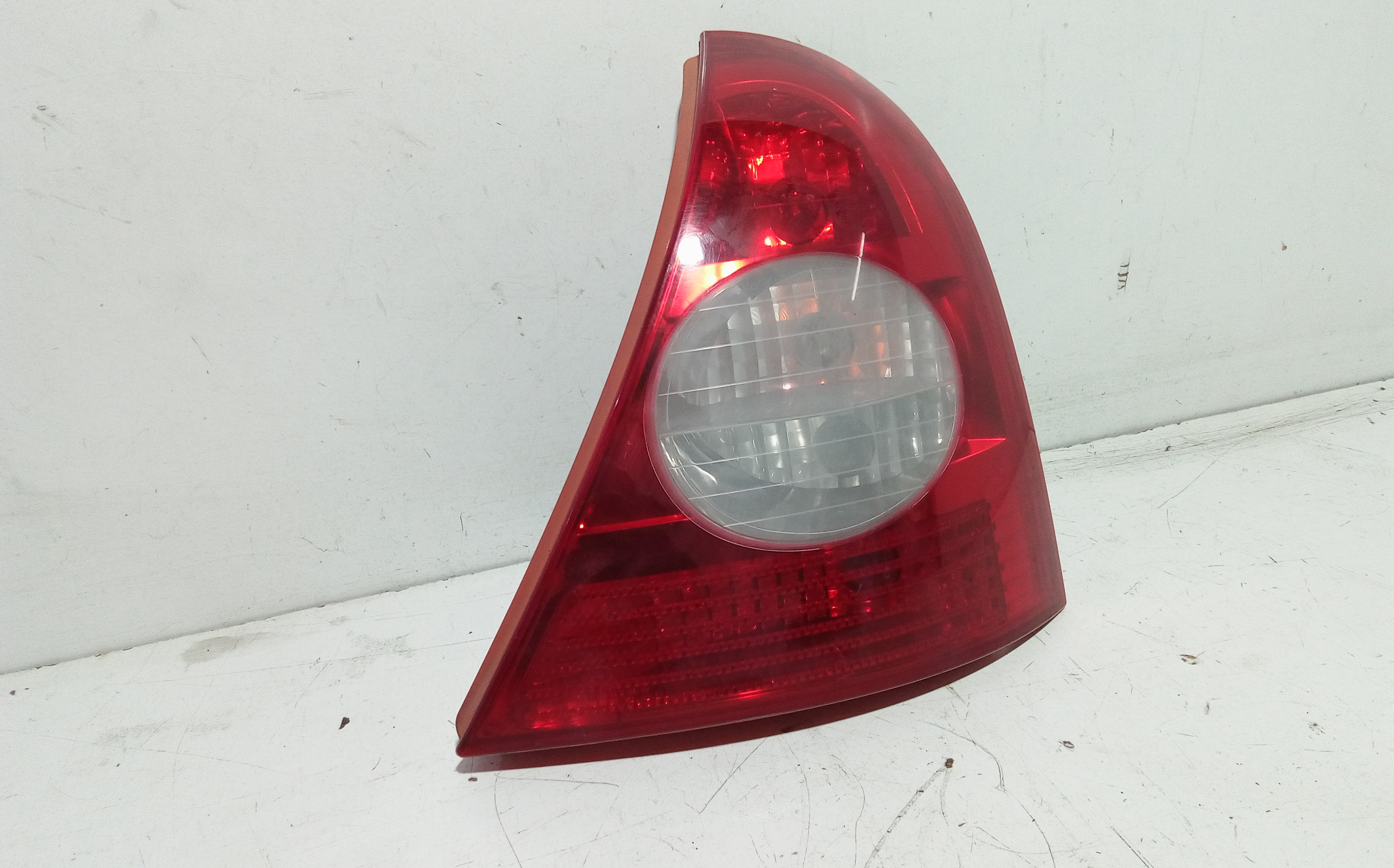 Fanale Post. Destro 8200917487 Usato