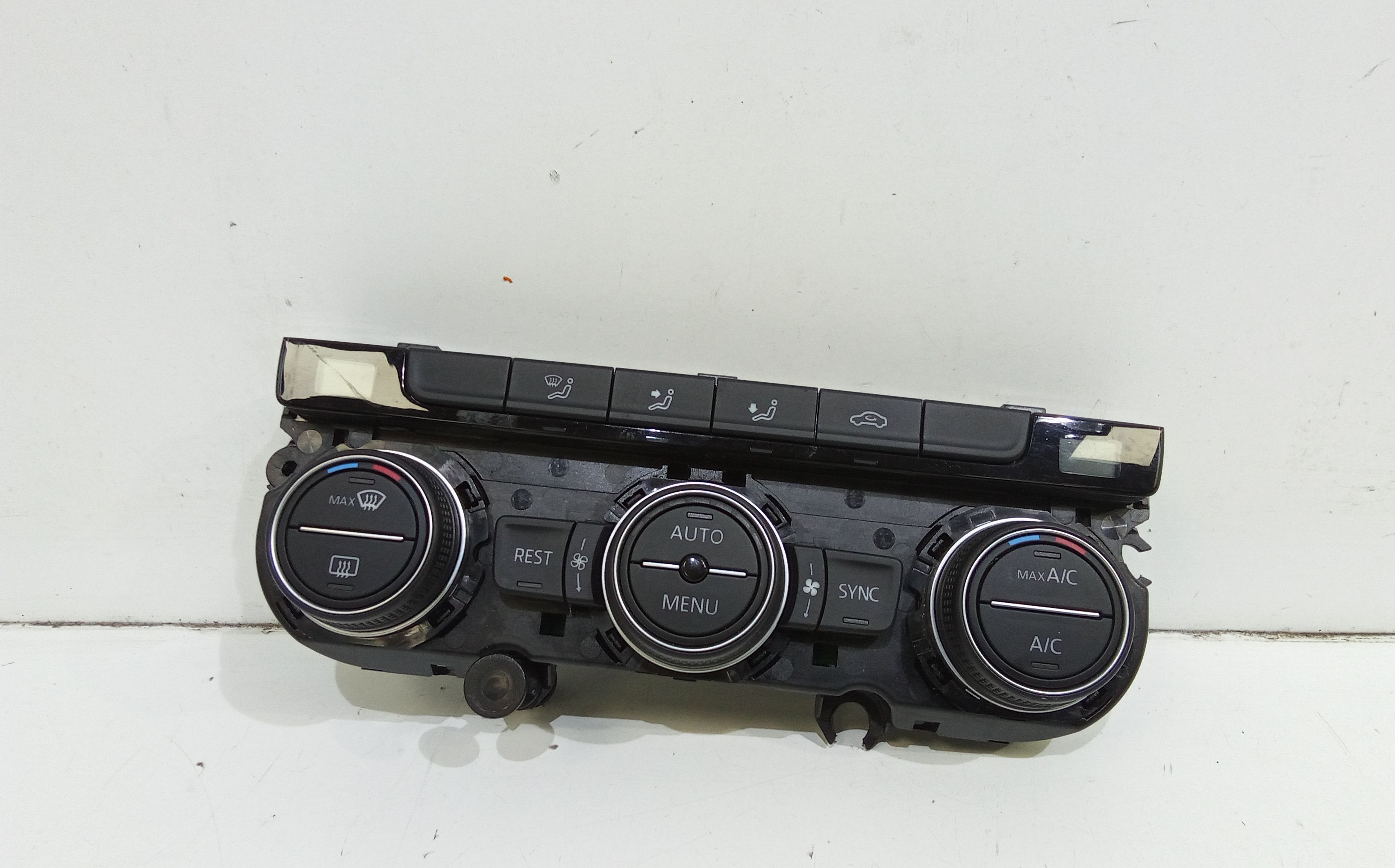 Blocco Comando Climatizzazione 5NA907184AWZU Usato