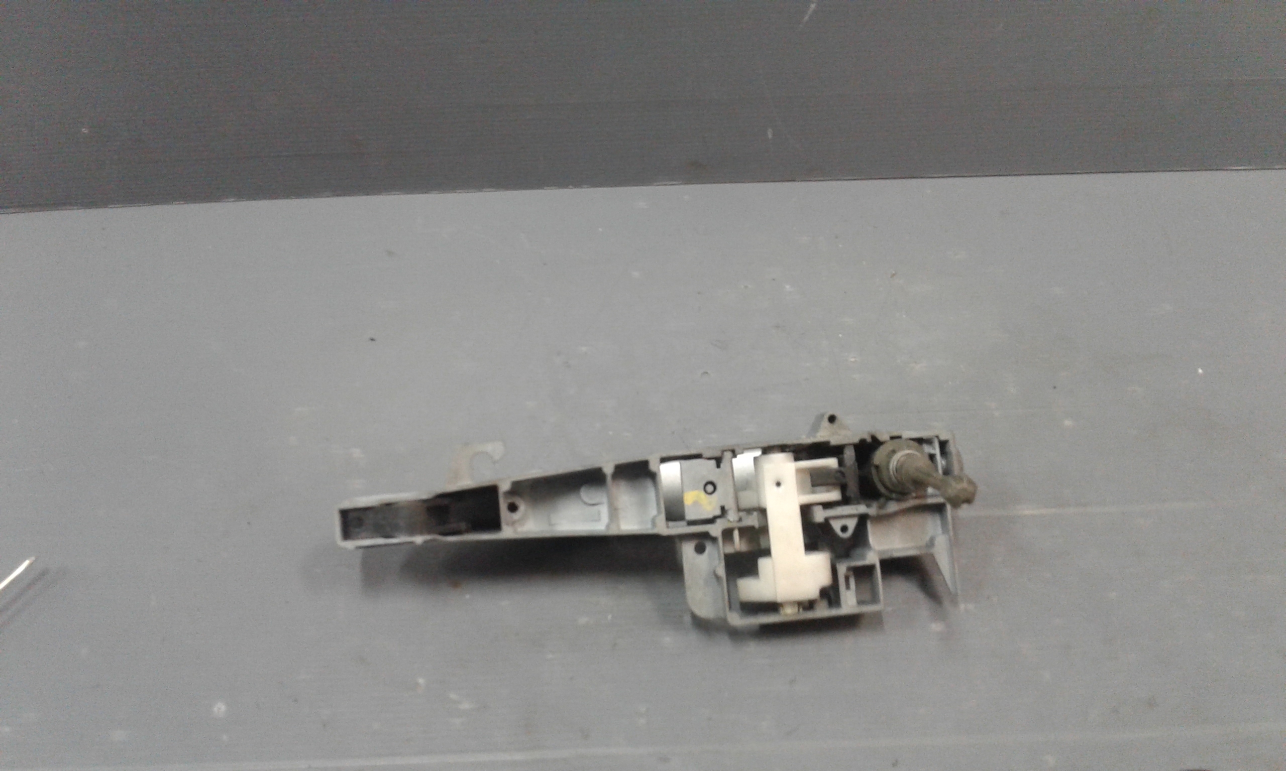 Maniglia Porta Ant. Sinistro 9101EP Usato