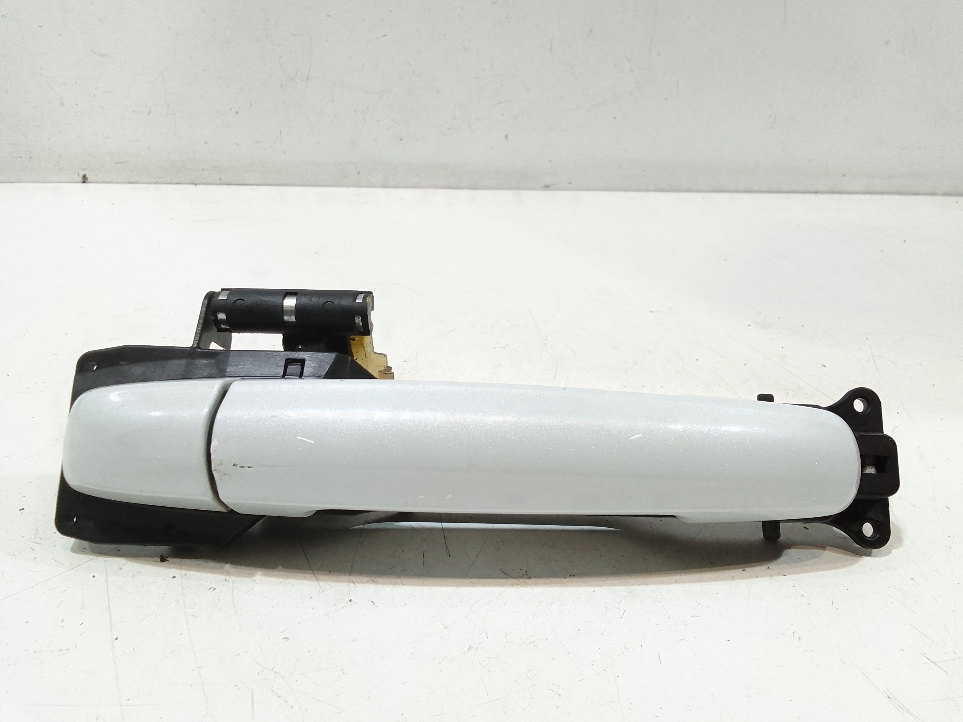 Maniglia Porta Ant. Destro 8281057810ZCC Usato