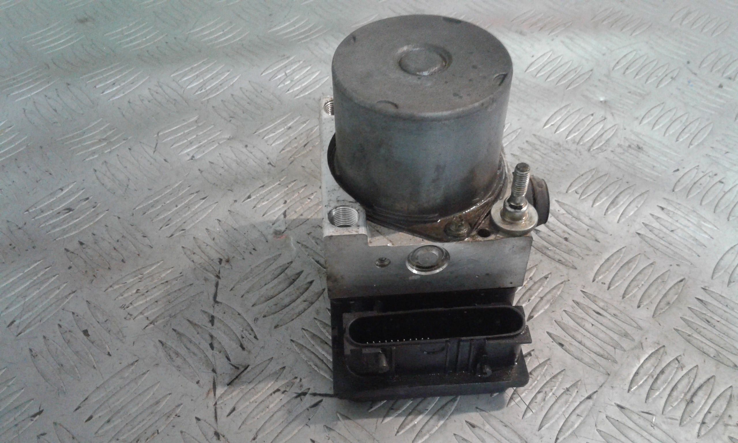 Pompa Abs 71748288 Usato