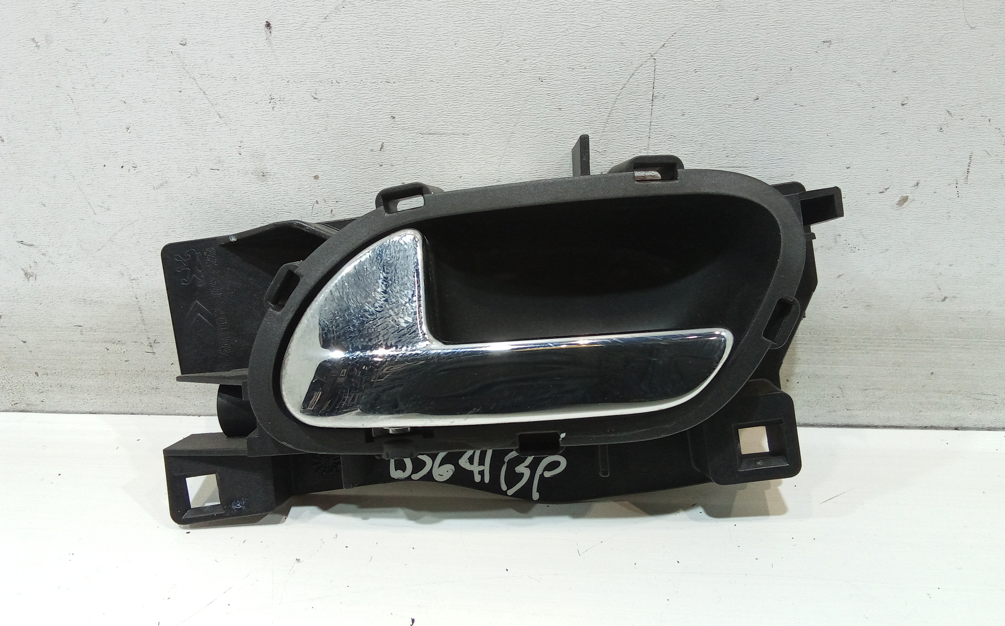 Maniglia Int. Apertura Porta Ant. Sinistro 9143J9 Usato