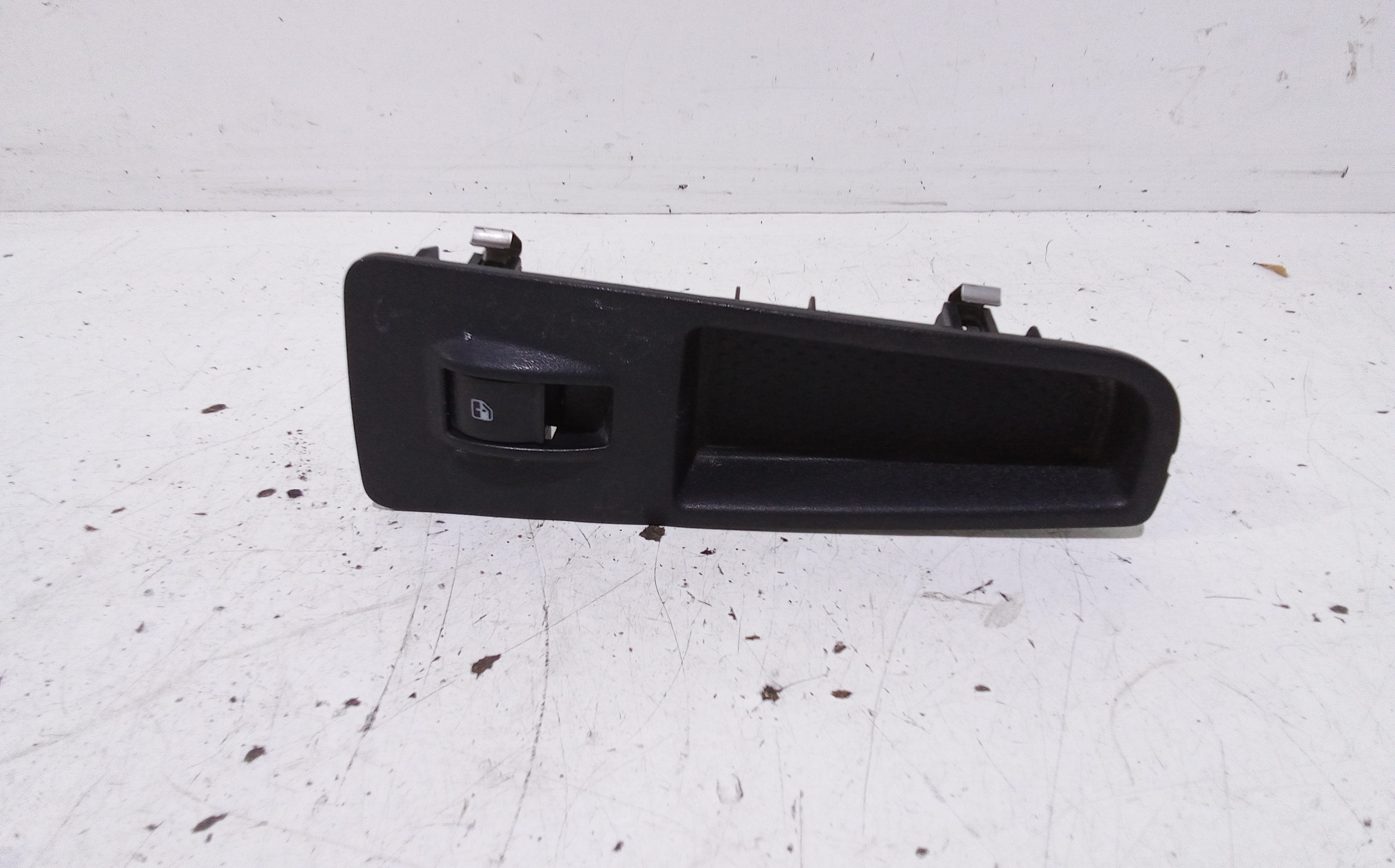 Interruttore Alzacristalli Porta Ant. Destro Usato