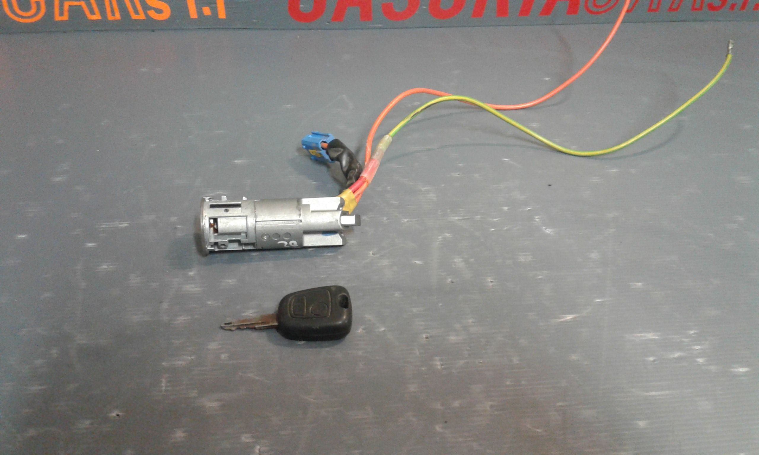 Commutatore Avviamento Con Cilindretti Serrature Usato