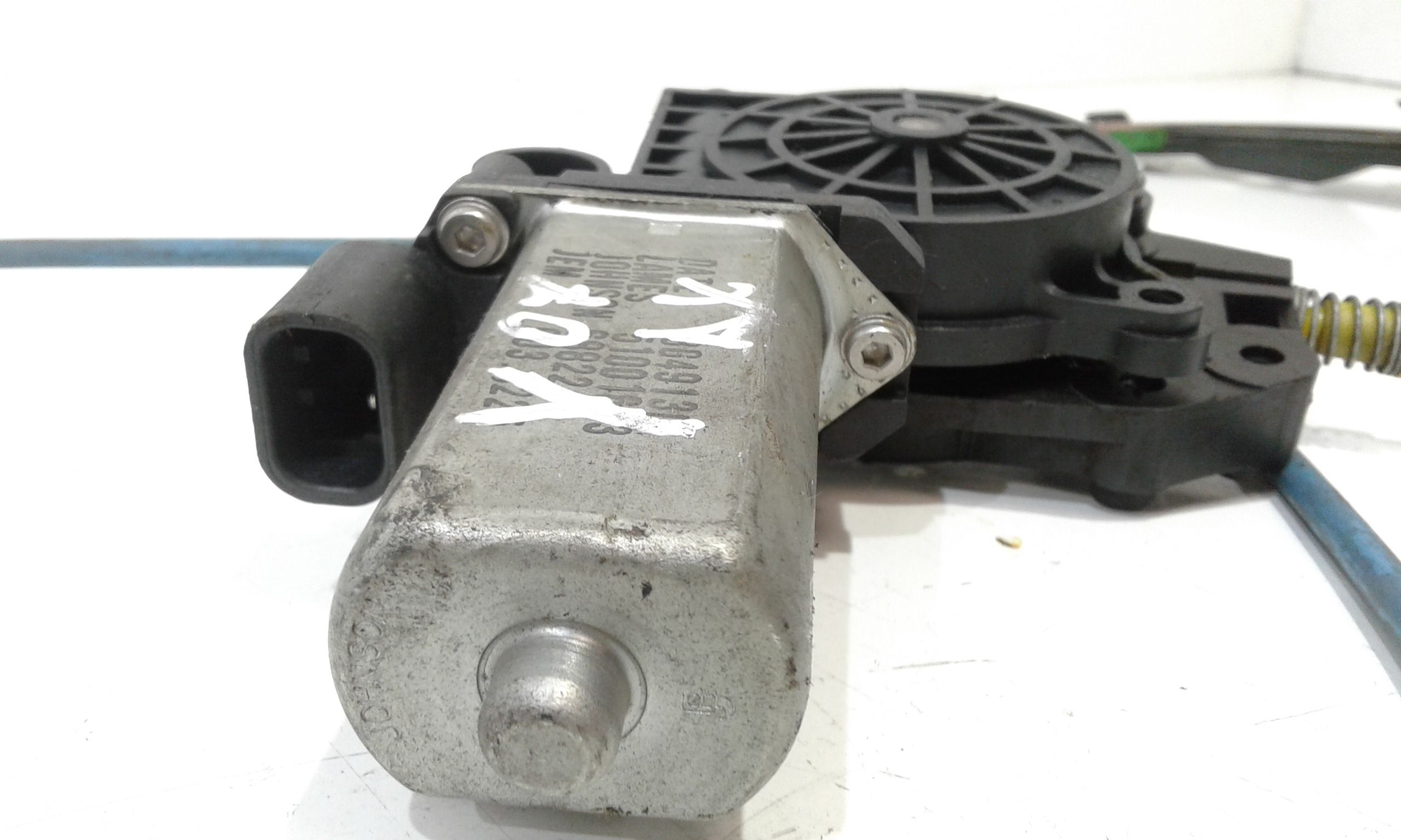 Alzacristallo Porta Ant. Destro Usato