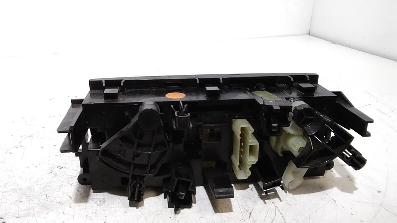 Blocco Comando Climatizzazione 6451TH Usato