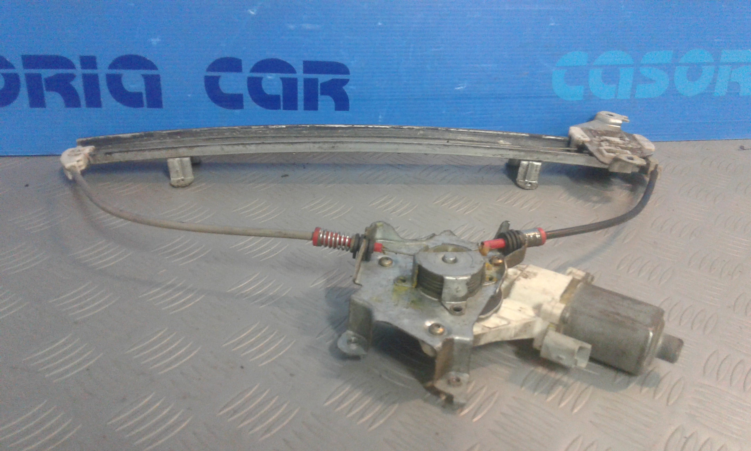 Alzacristallo Porta Ant. Destro Usato