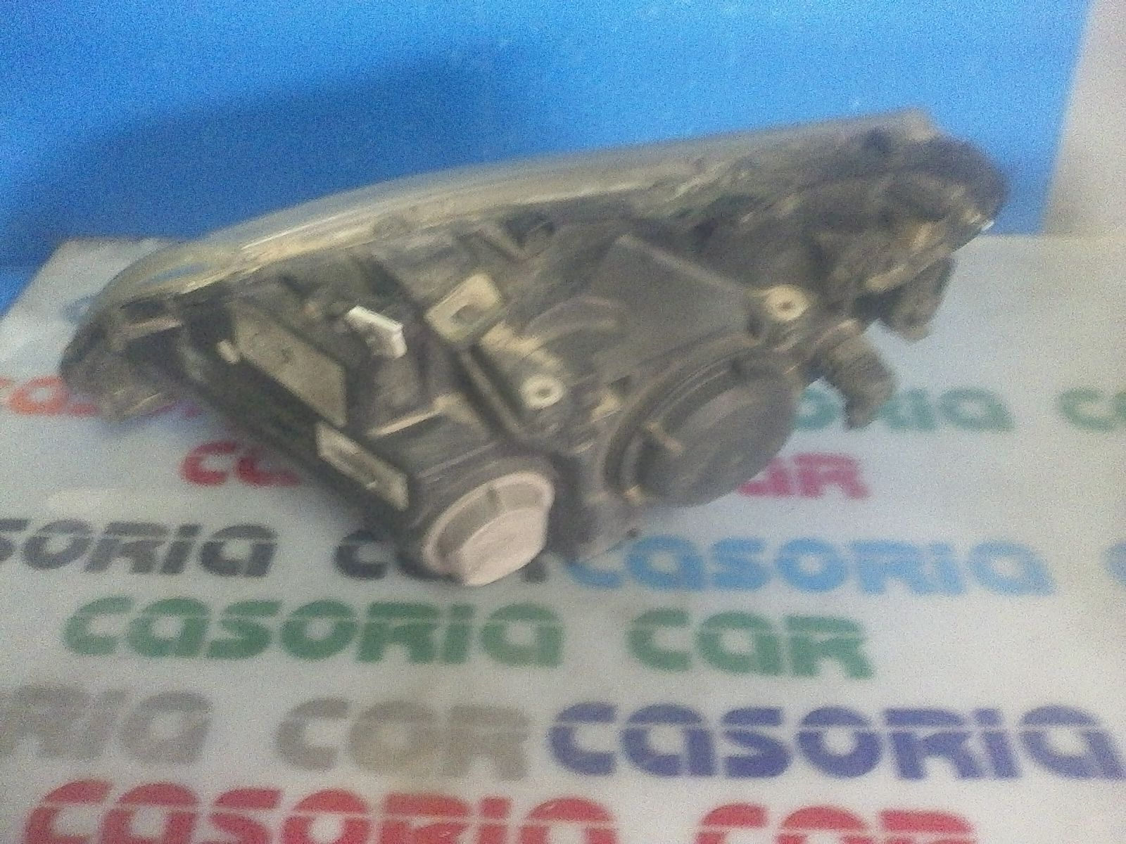 Proiettore Destro 1369495080 Usato