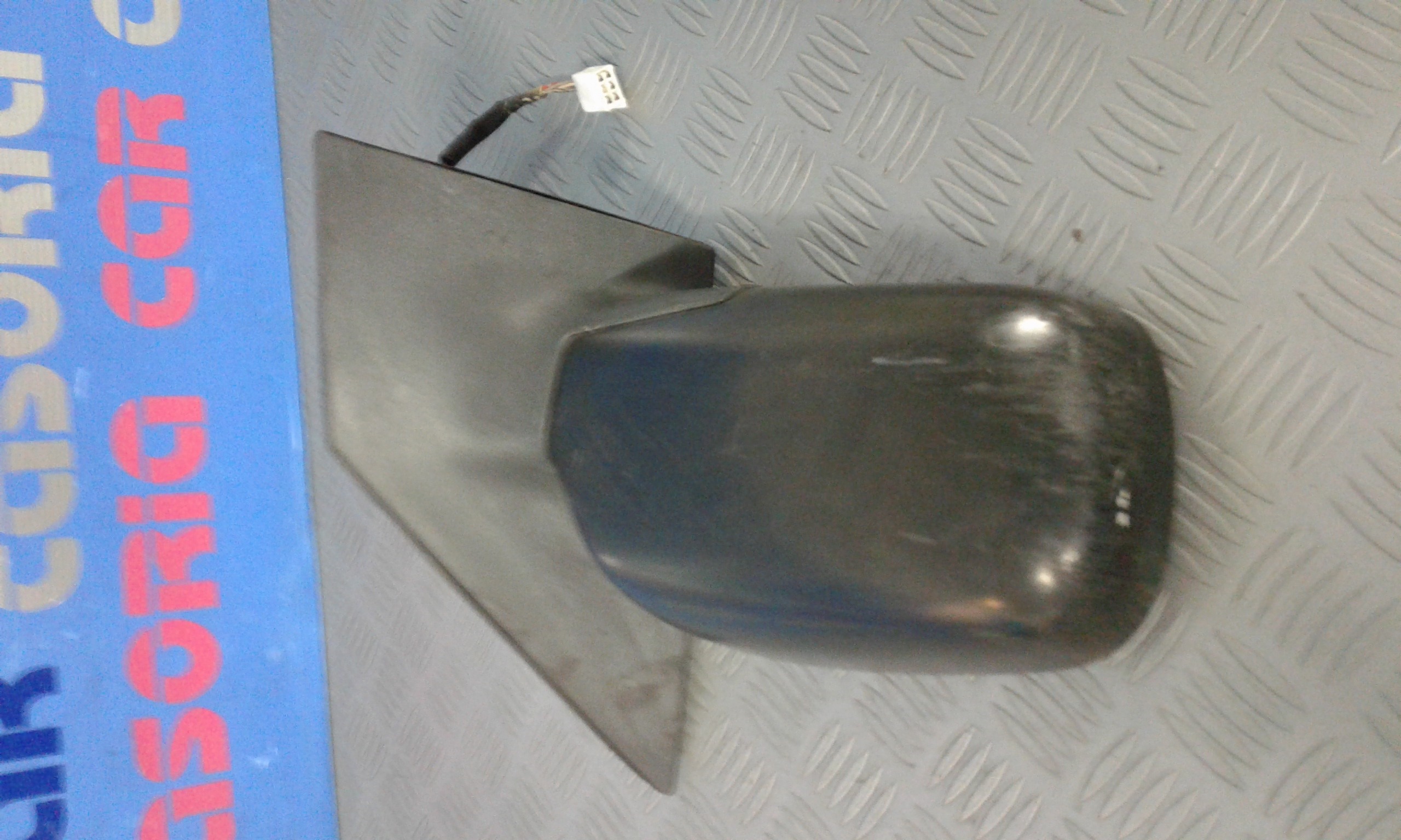 Retrovisore Est. Destro 8791052121 Usato