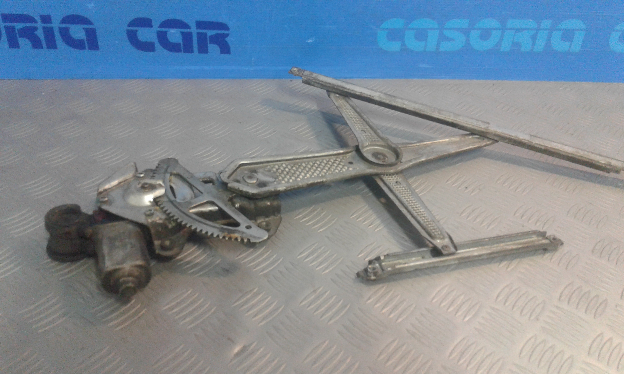 Alzacristallo Porta Ant. Destro 6980152010 Usato