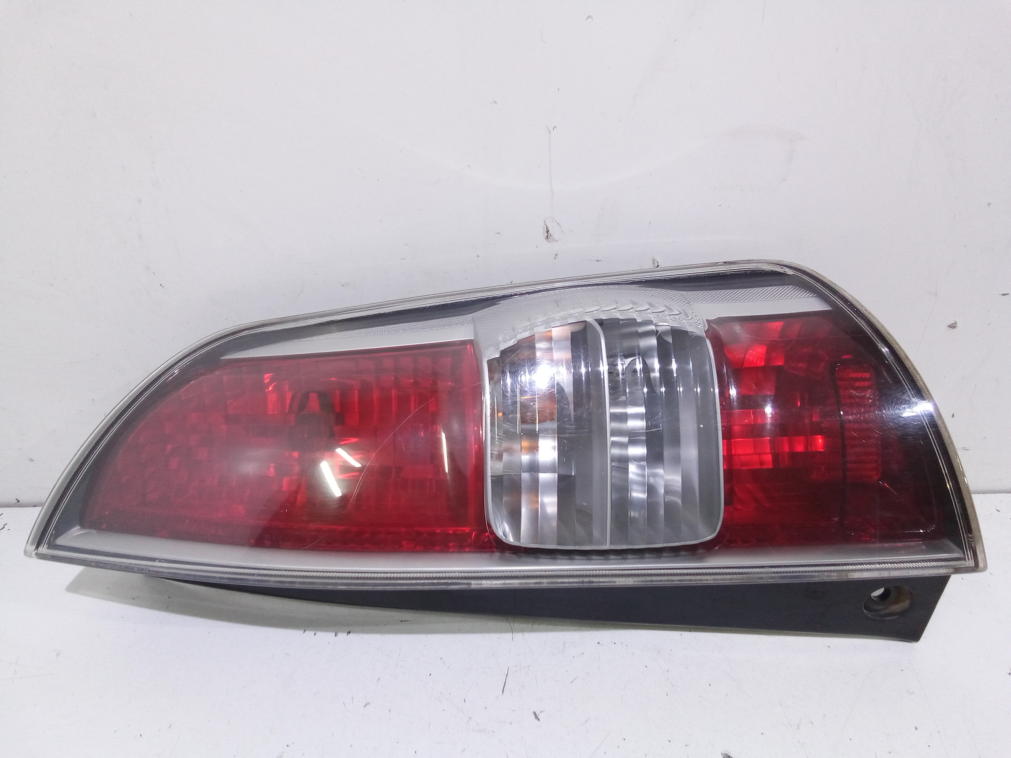 Fanale Post. Destro 81550B1010 Usato