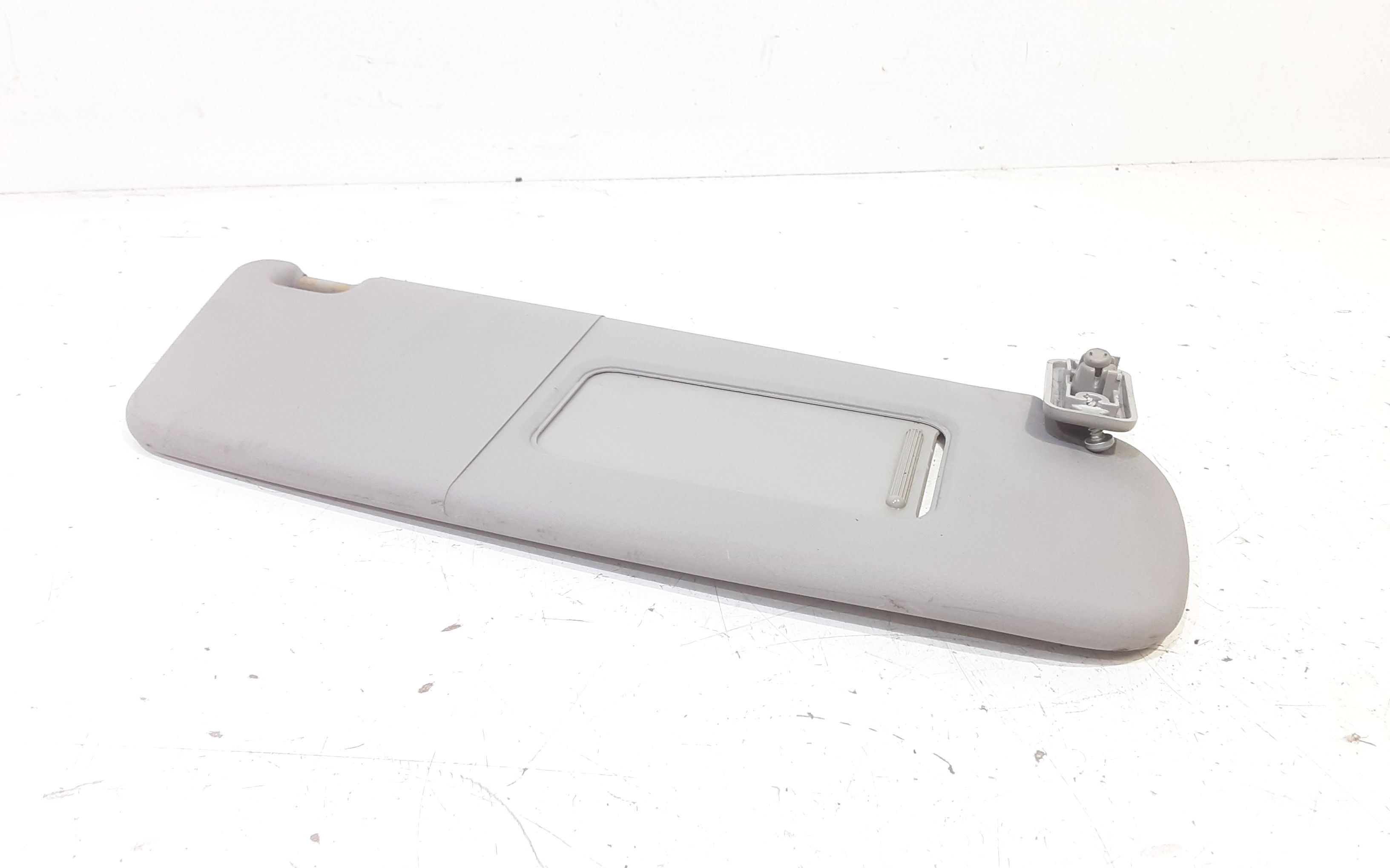 Aletta Parasole Parabrezza Destro 13130073 Usato