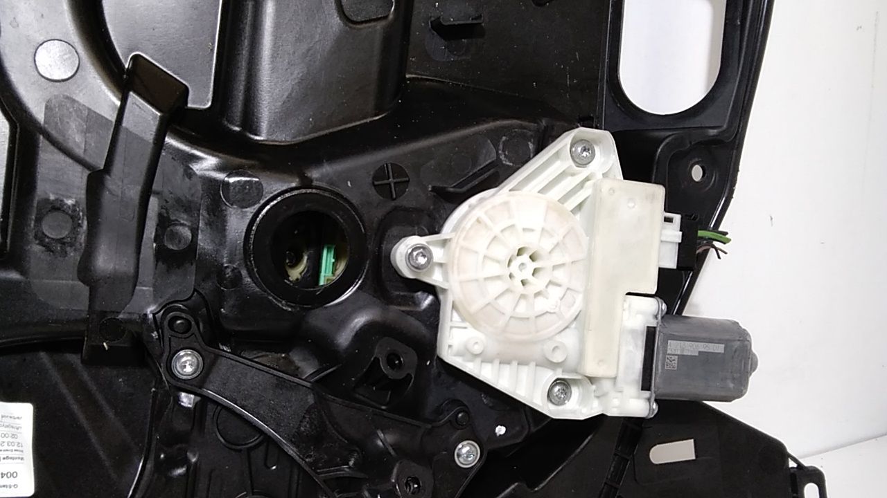 Alzacristallo Porta Ant. Destro Usato