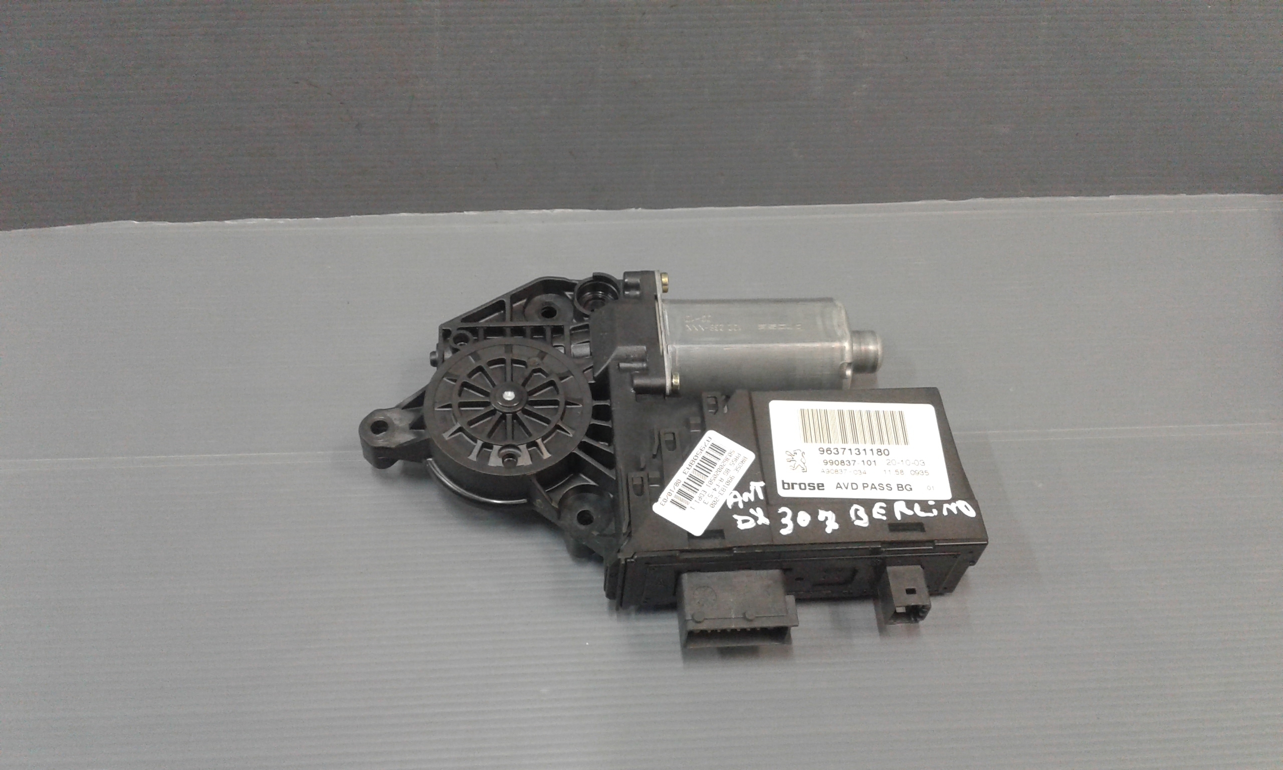 Motorino Alzacristallo Porta Ant. Destro 9222AZ Usato