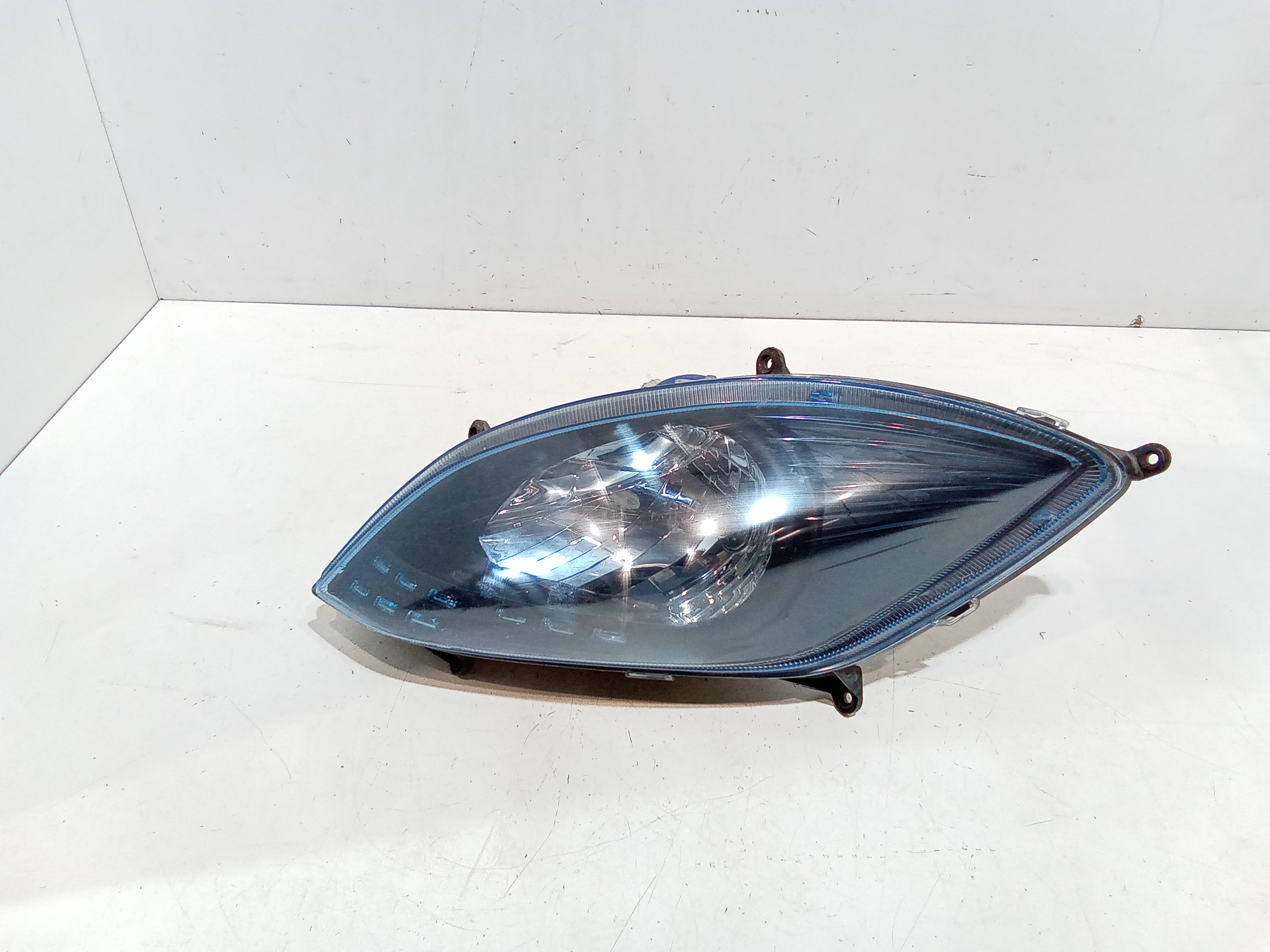 Faro Anteriore Usato