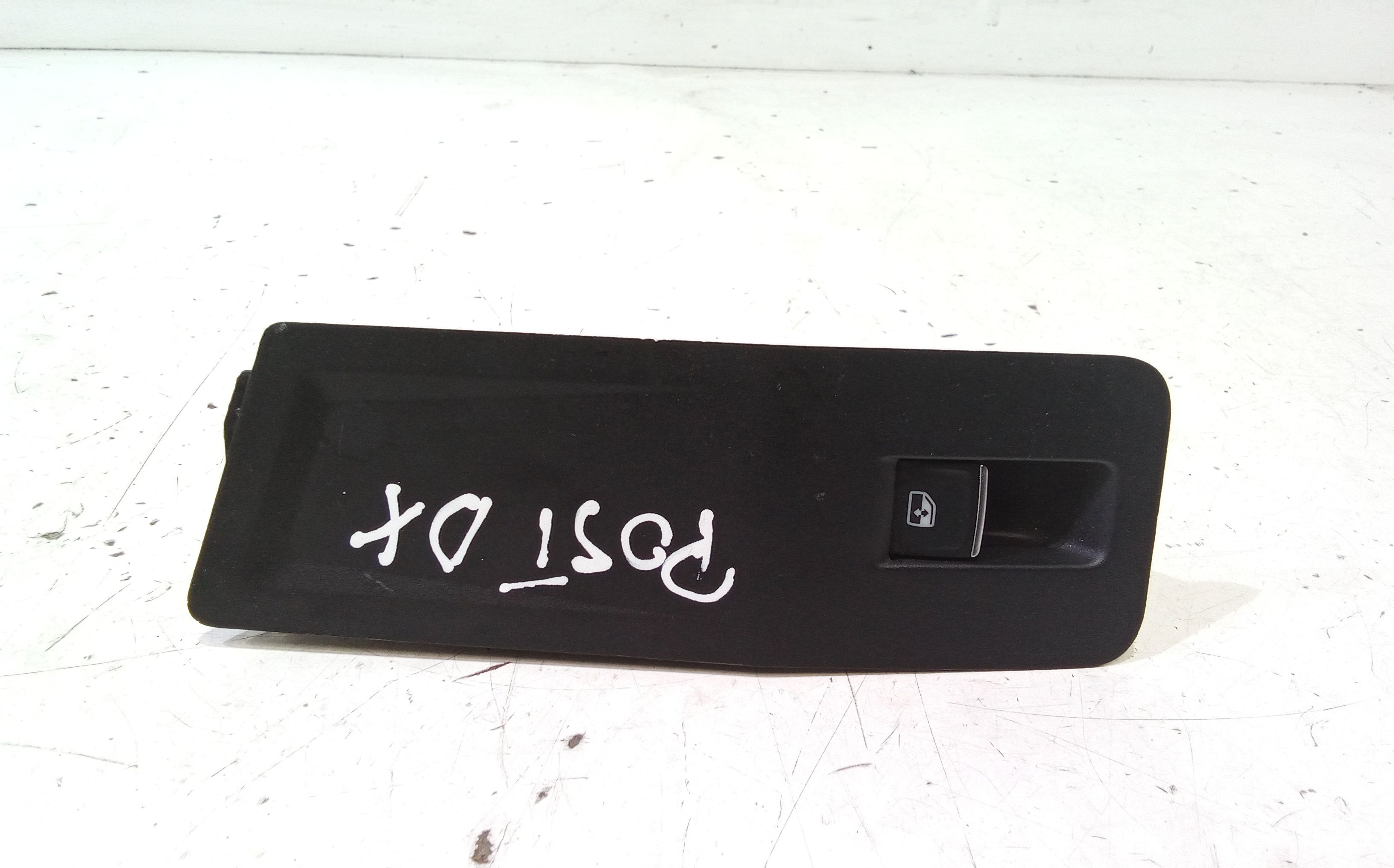 Interruttore Alzacristalli Porta Post. Destro 5G0959855KWHS Usato