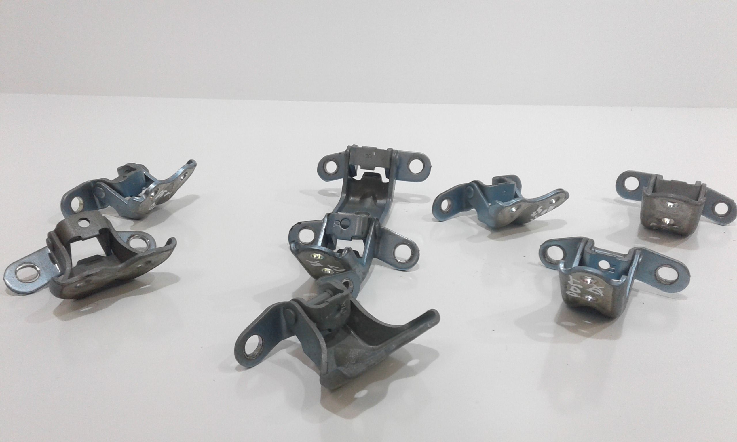 Cerniera Porta Ant. Destro,cerniera Porta Ant.sinistro, Cerniera Porta Post. Destro, Cerniera Porta Post. Sinistro Usato