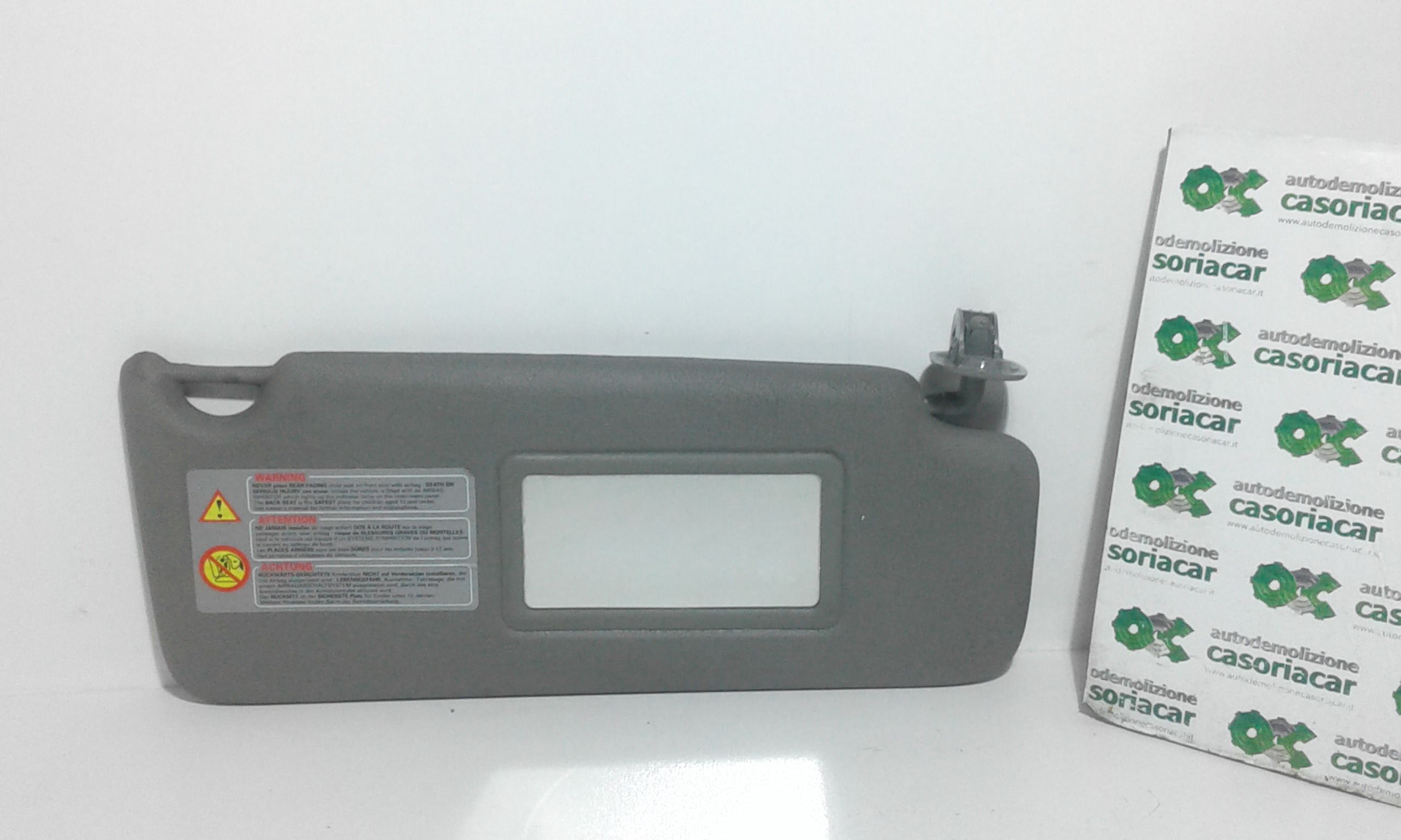 Aletta Parasole Parabrezza Destro 8200240038 Usato