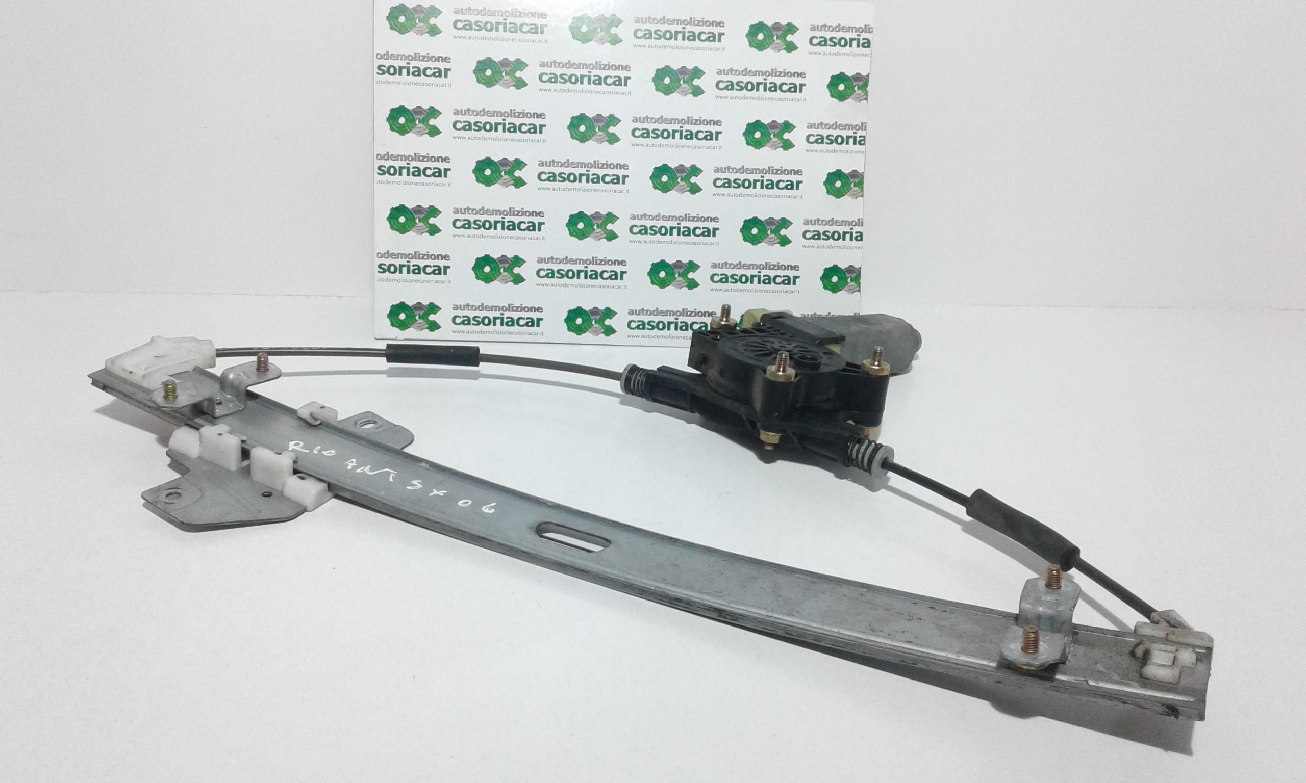 Alzacristallo Porta Ant. Sinistro 824011G000 Usato