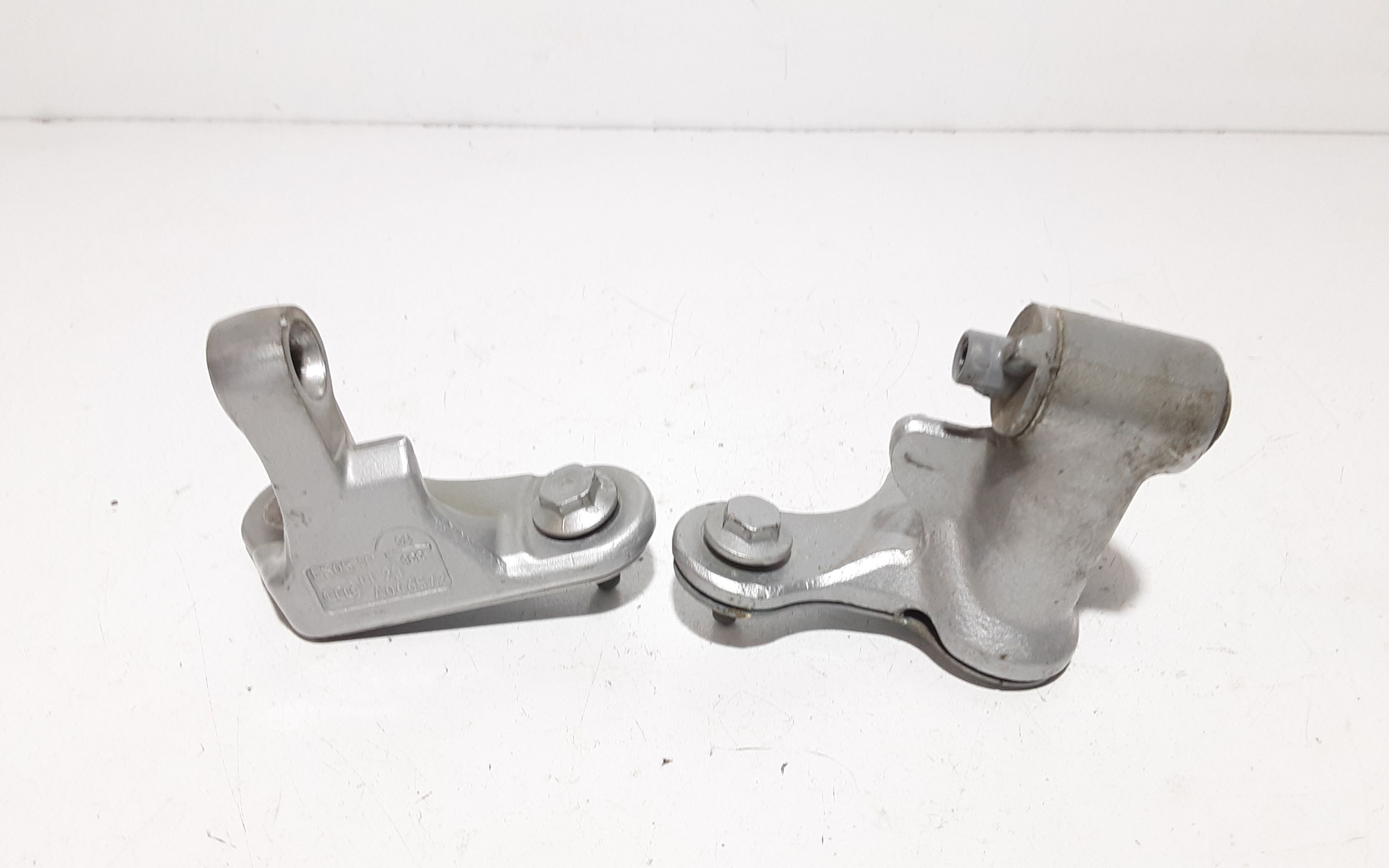 Cerniera Porta Ant. Destro,cerniera Porta Ant.sinistro, Cerniera Porta Post. Destro, Cerniera Porta Post. Sinistro Usato