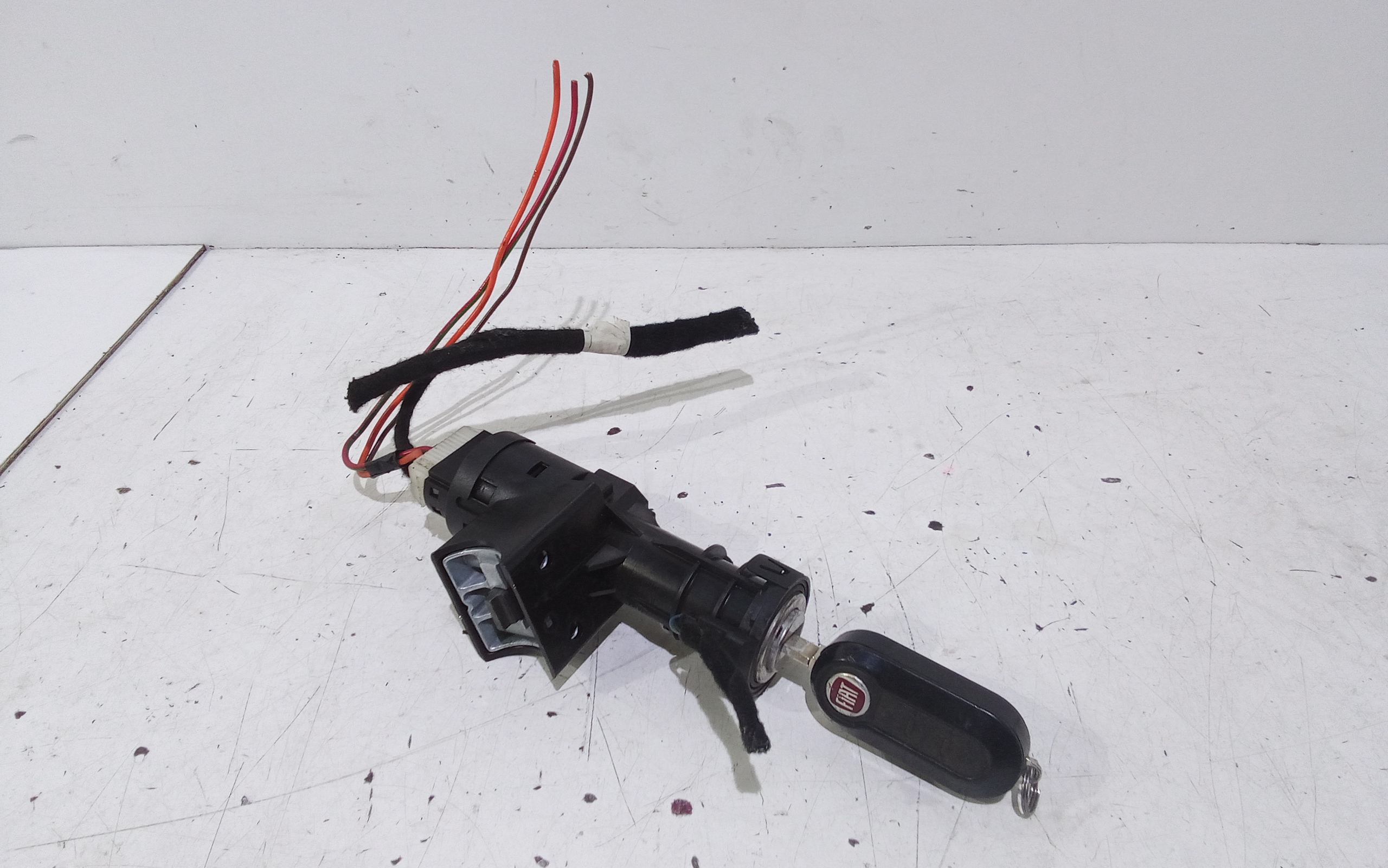 Commutatore Avviamento Con Cilindretti Serrature Usato