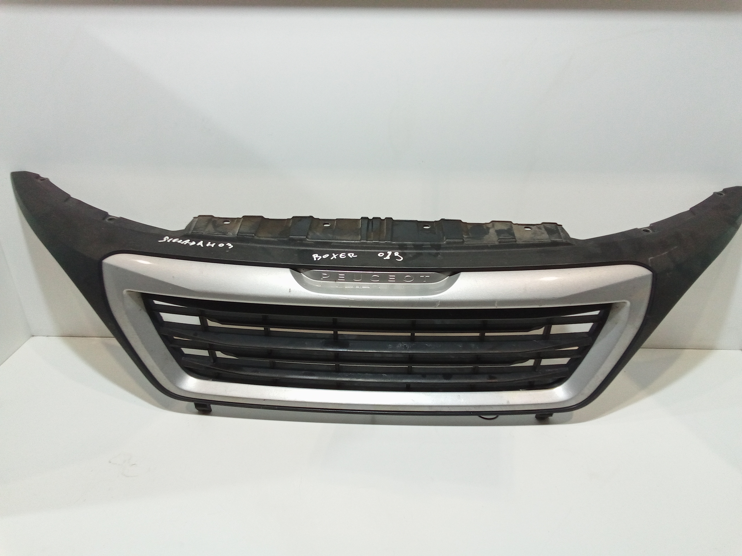 Griglia Paraurti Ant. Usato