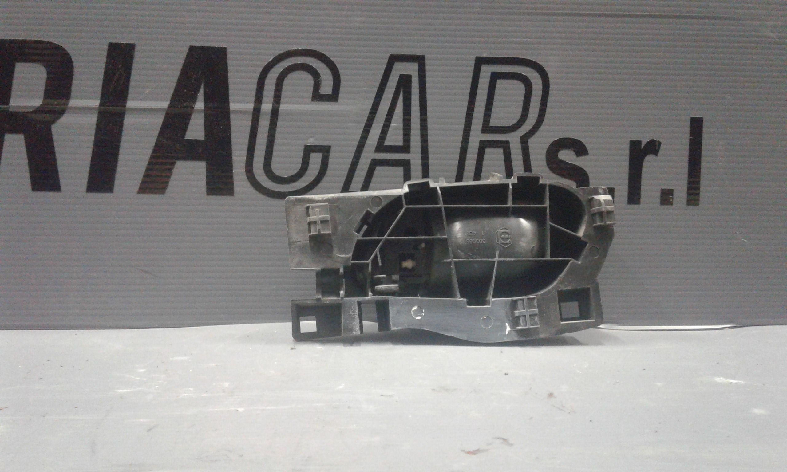 Maniglia Int. Apertura Porta Ant. Destro Usato