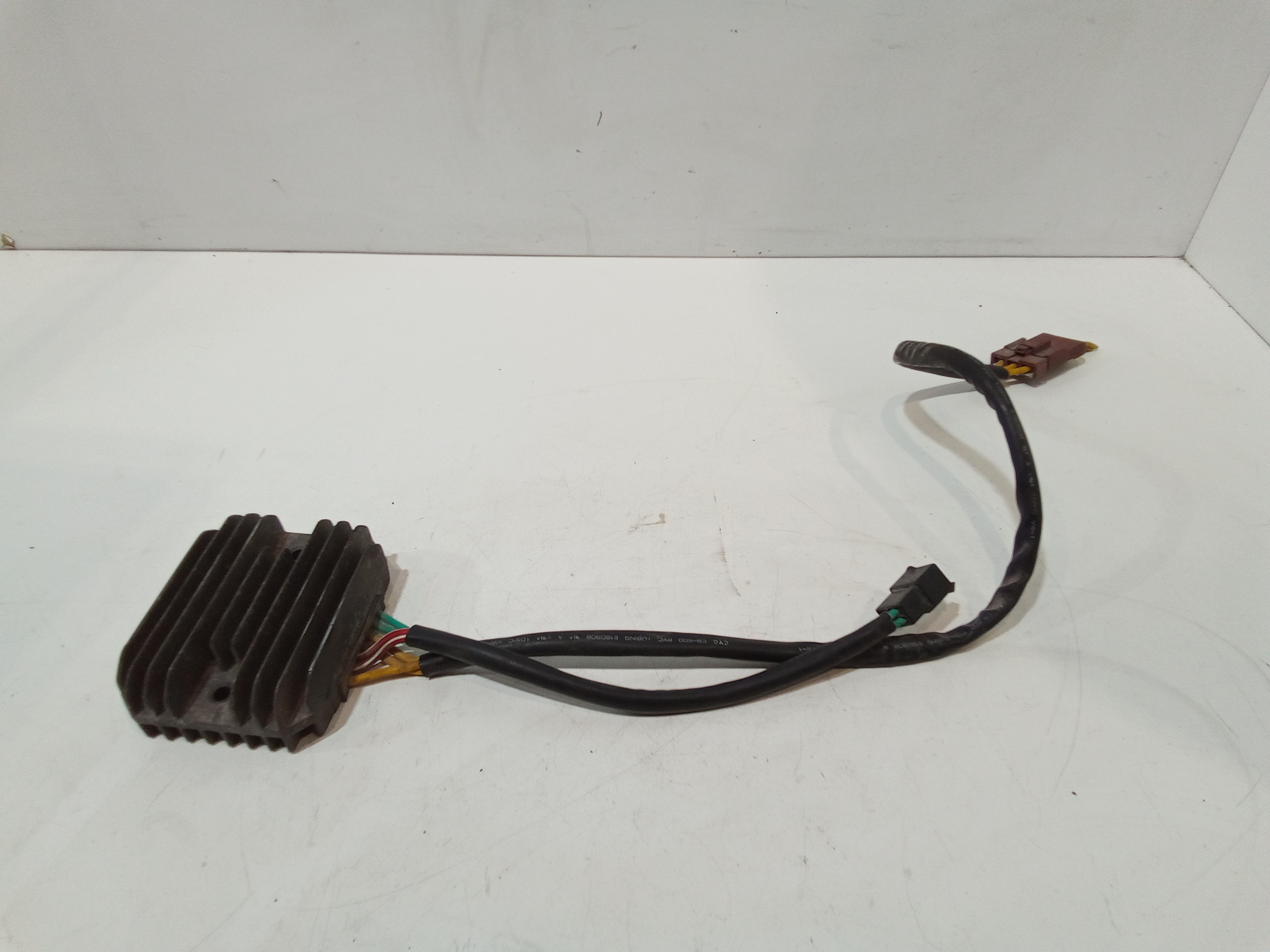 Regolatore Tensione Usato