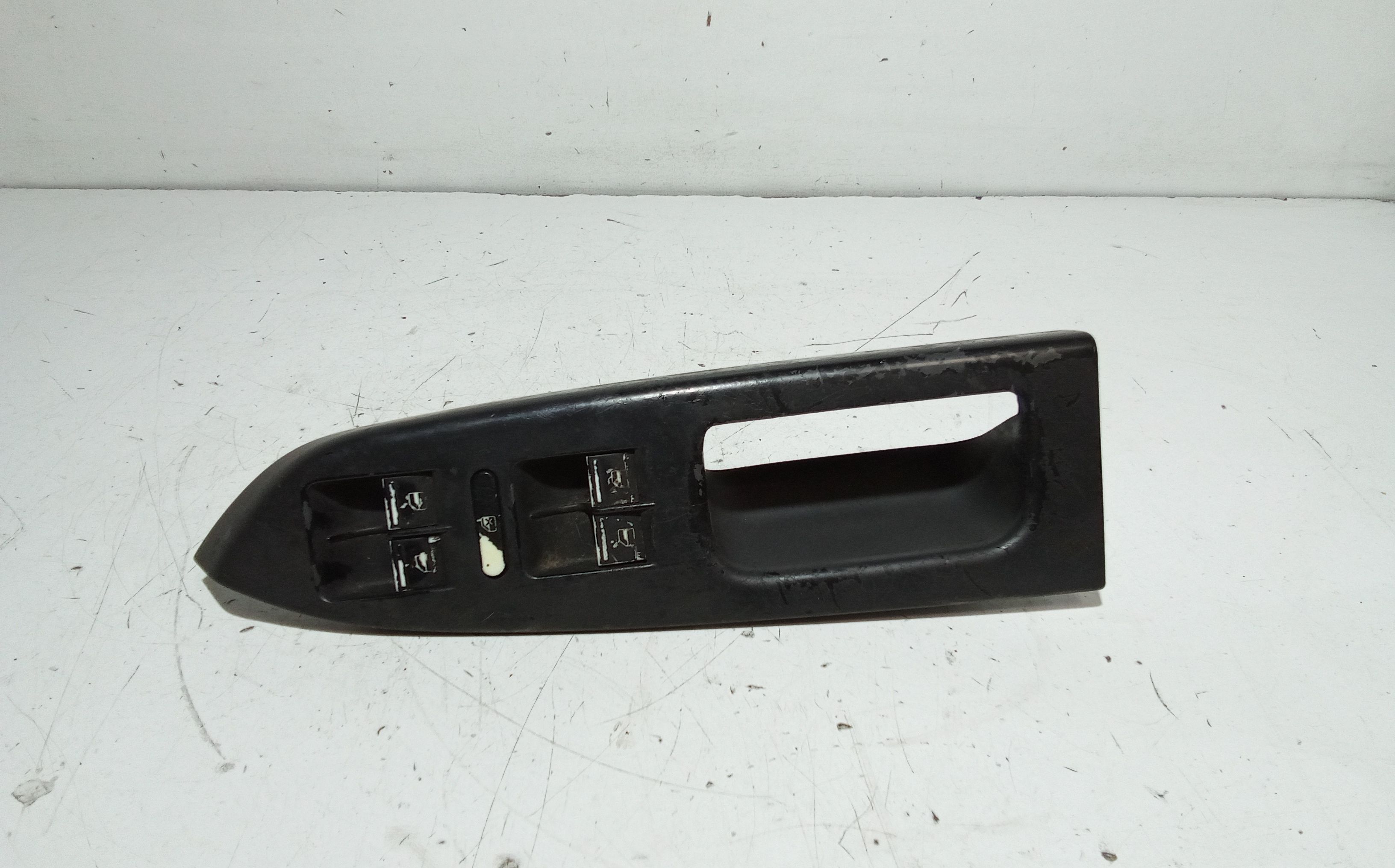 Interruttore Alzacristalli Porta Ant. Sinistro Usato