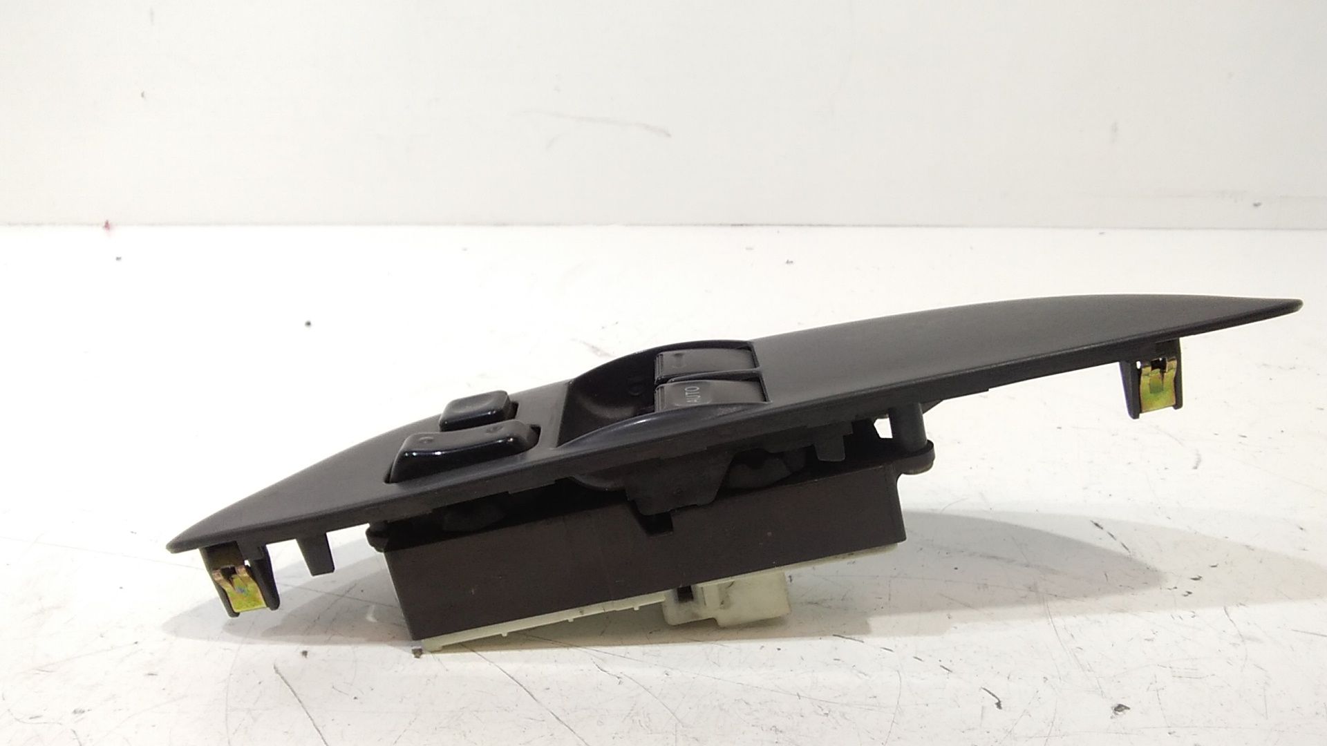 Interruttore Alzacristalli Porta Ant. Sinistro 8482010100 Usato