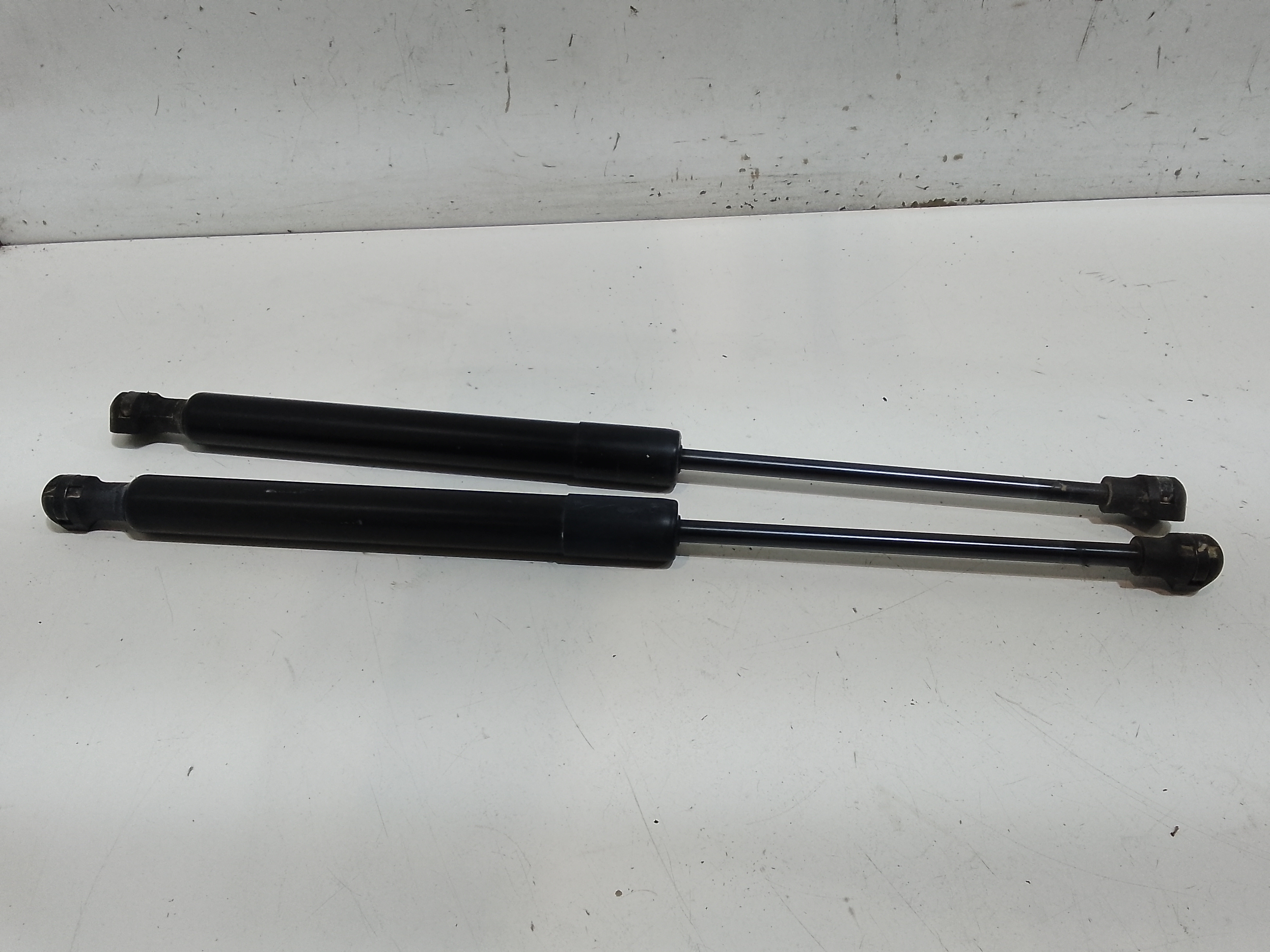 Asta Ammortizzante Cofano Ant. Usato