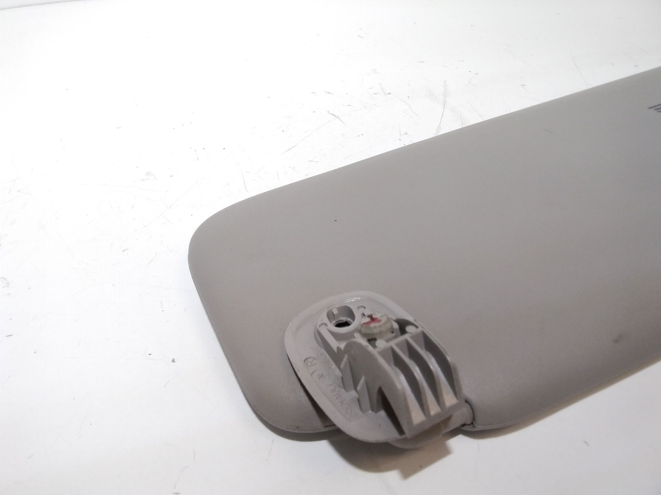 Aletta Parasole Parabrezza Destro 8200809473 Usato