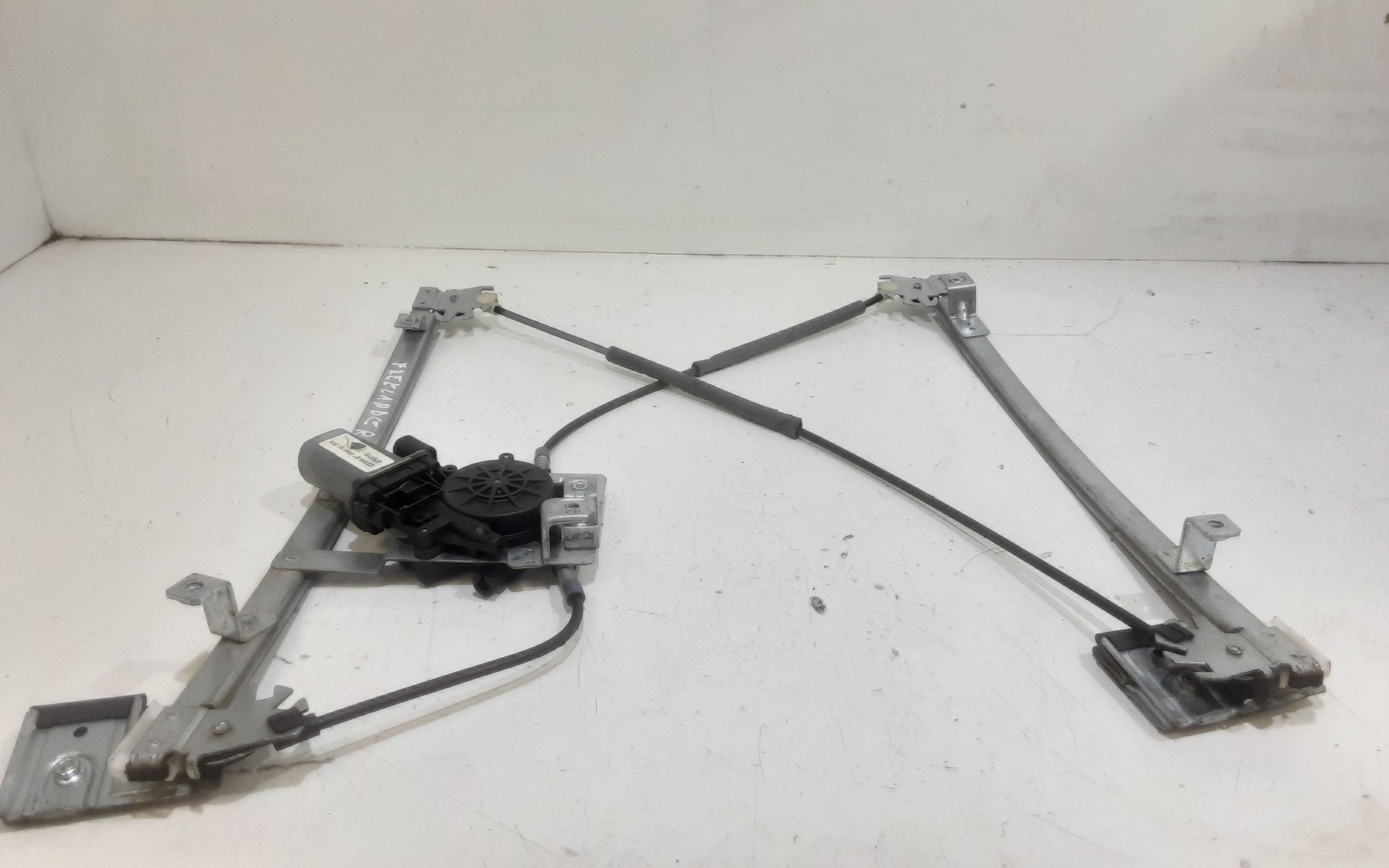 Alzacristallo Porta Ant. Destro Usato