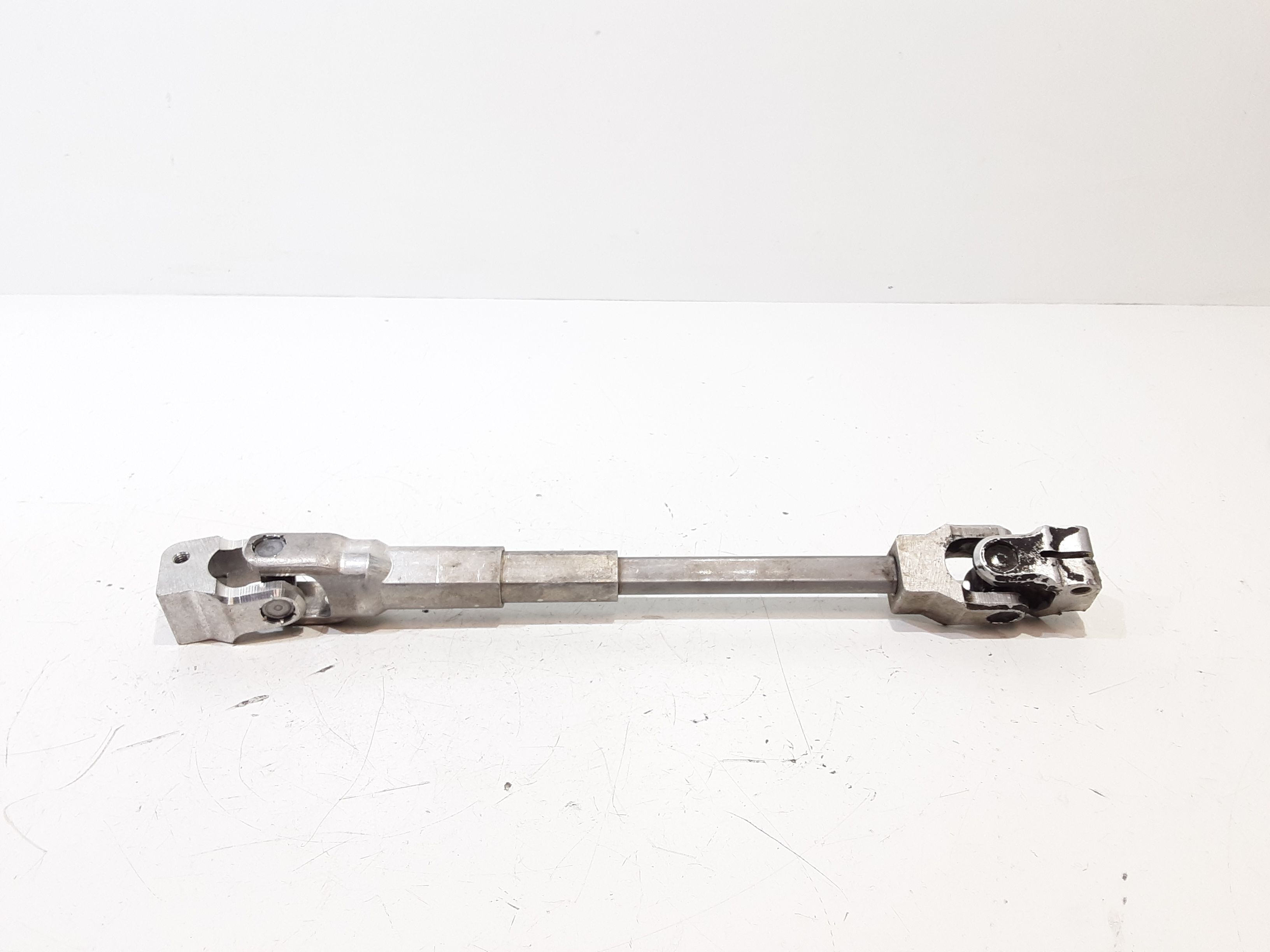 Albero Sterzo Inf. 32306769157 Usato