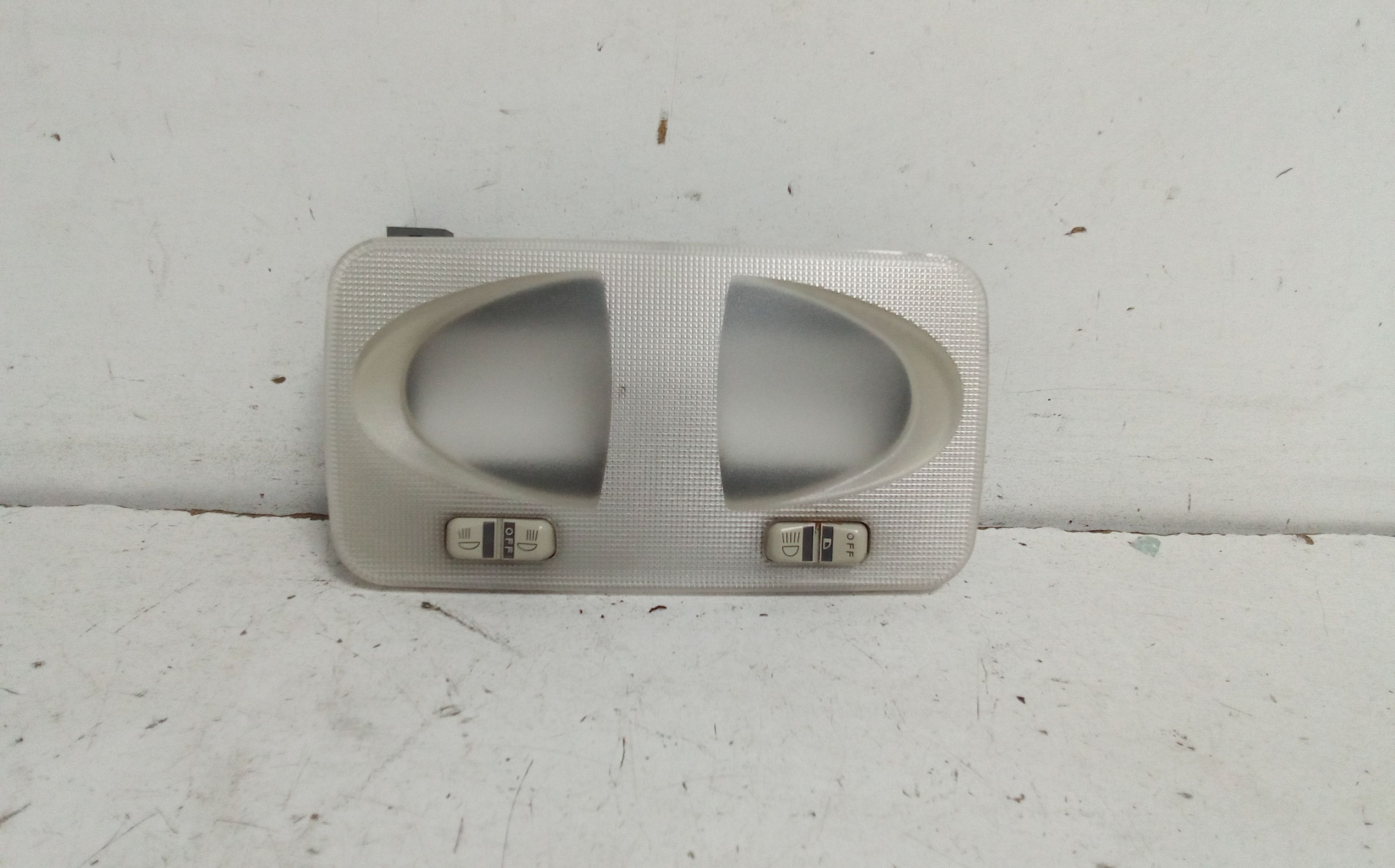 Luce Cortesia Ant. Tetto Usato