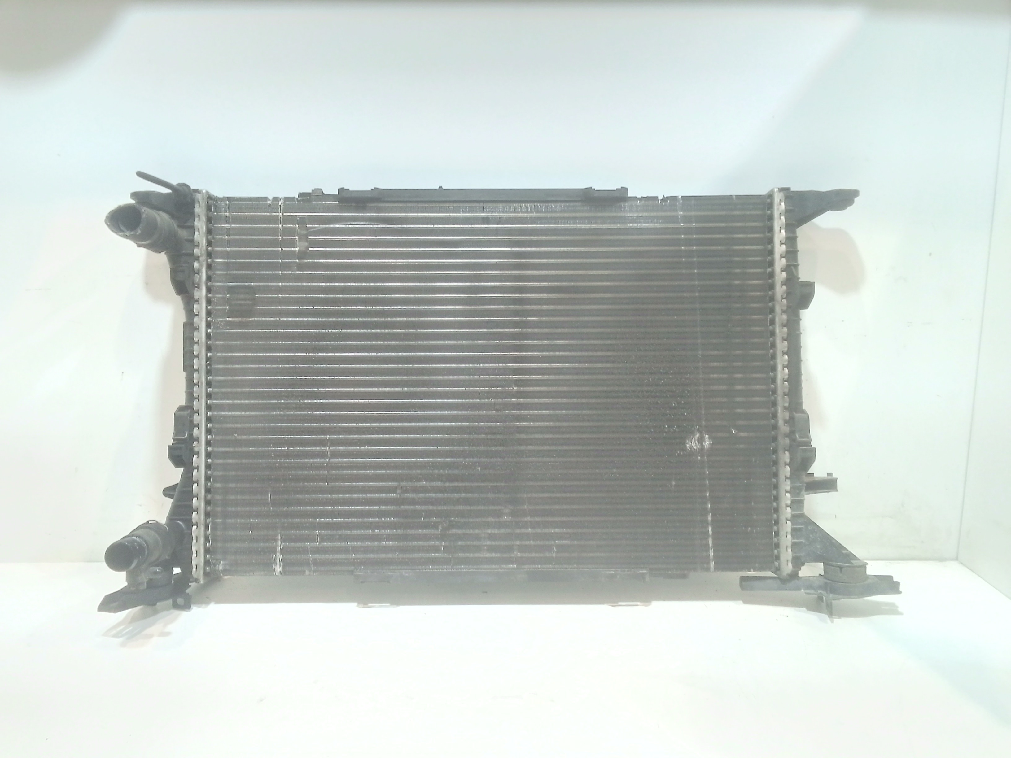 Radiatore 8K0121251R Usato