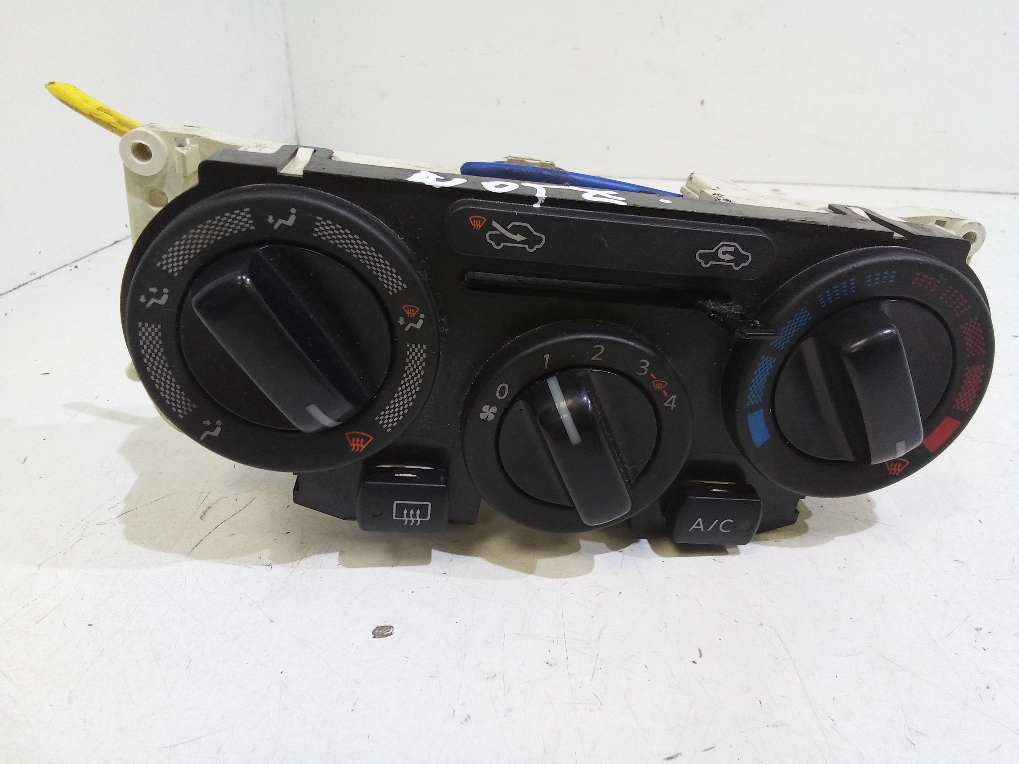 Blocco Comando Climatizzazione Usato