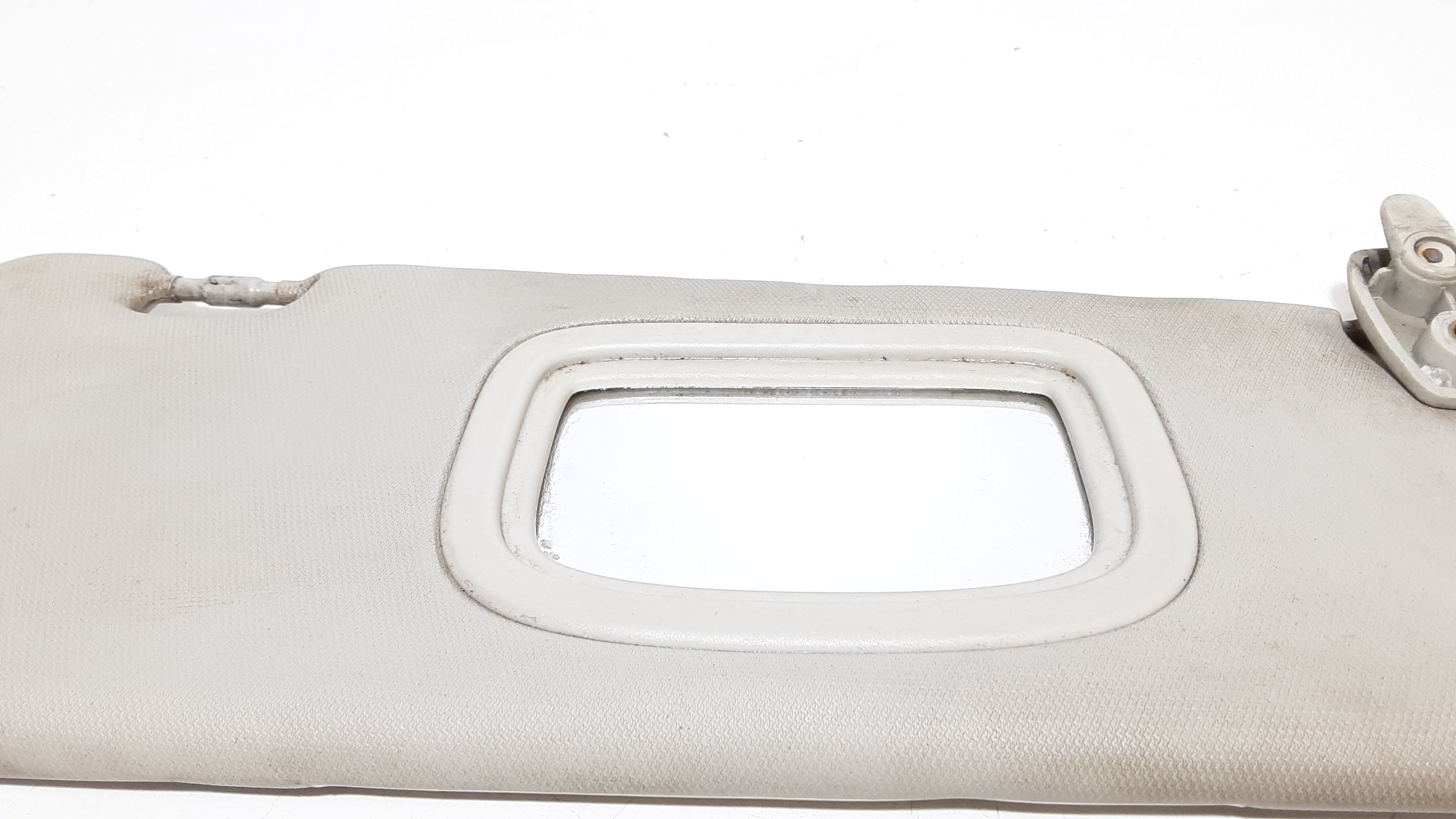 Aletta Parasole Parabrezza Destro 735420218 Usato